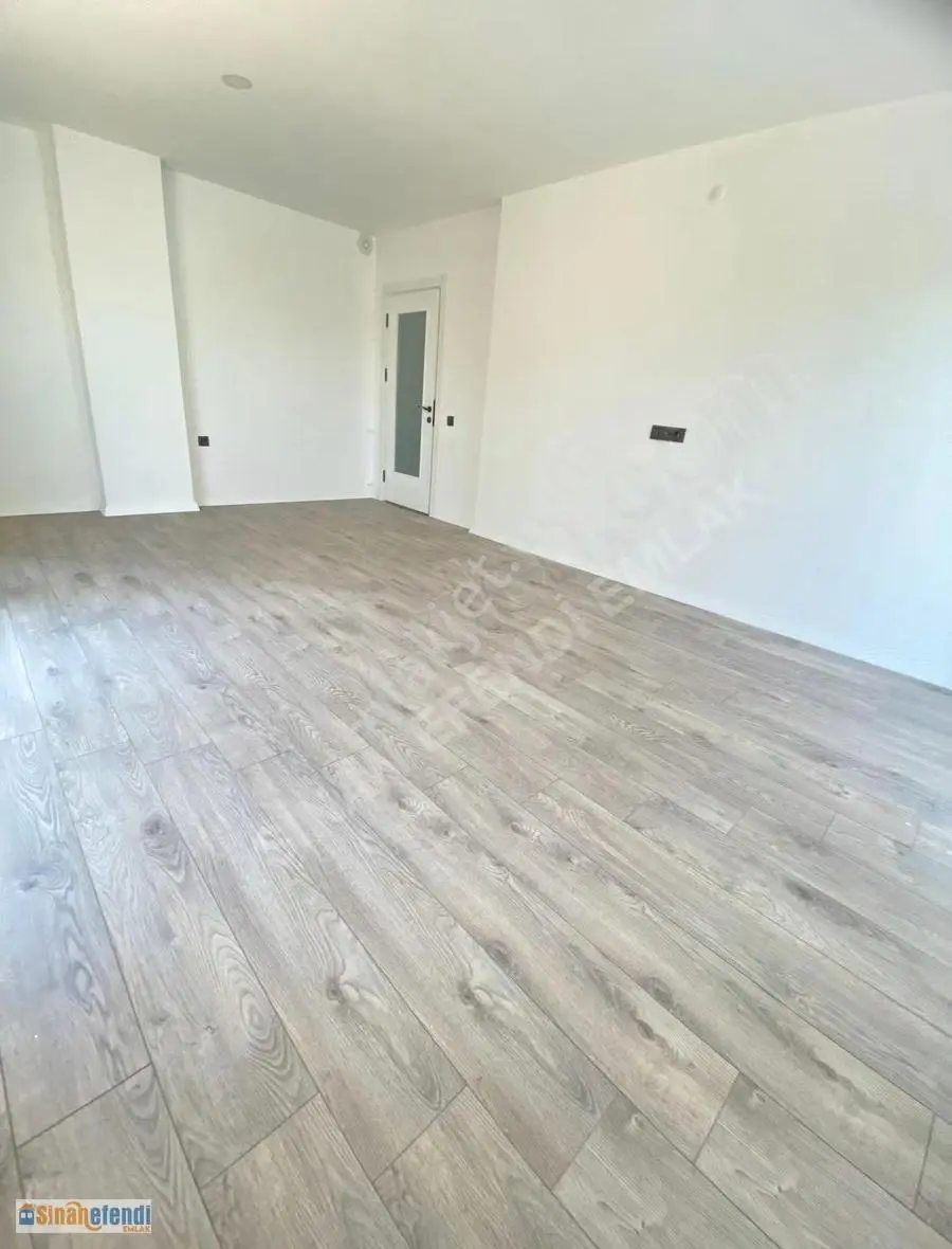 Havuzlu Sitede Sıfır 110m² Giriş Kat 2+1 - Tramvaya Çok Yakın - Görsel 5