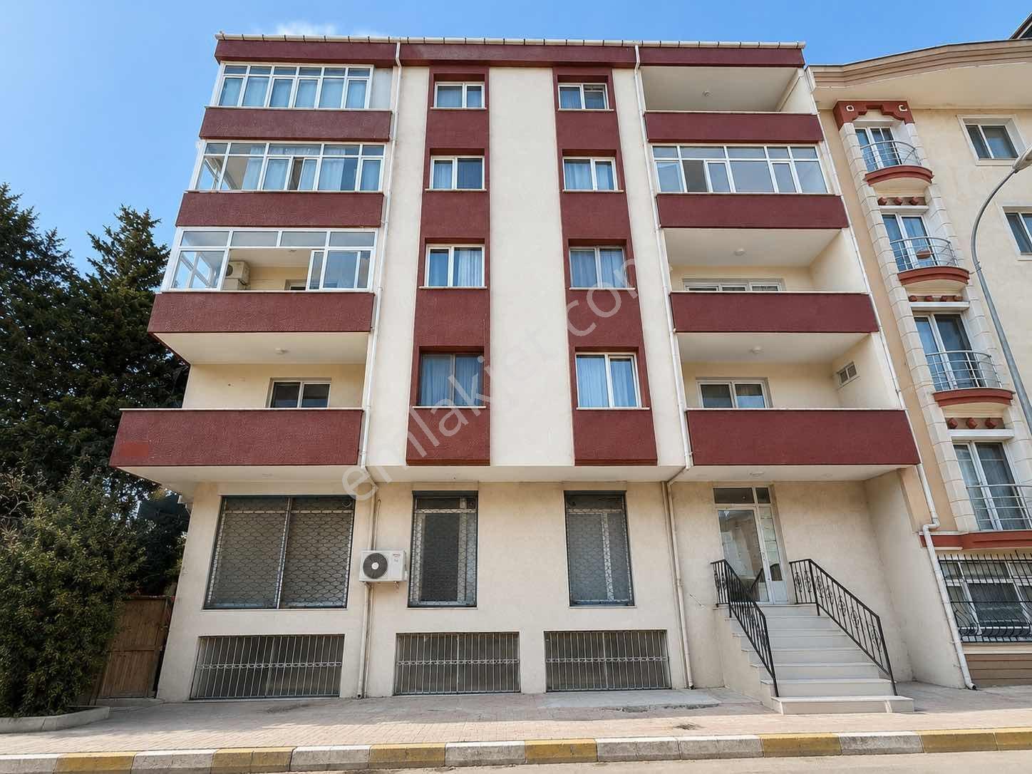 Turyap'tan Ümraniye'de İşlek Cadde Üzeri 150m2 Dükkan