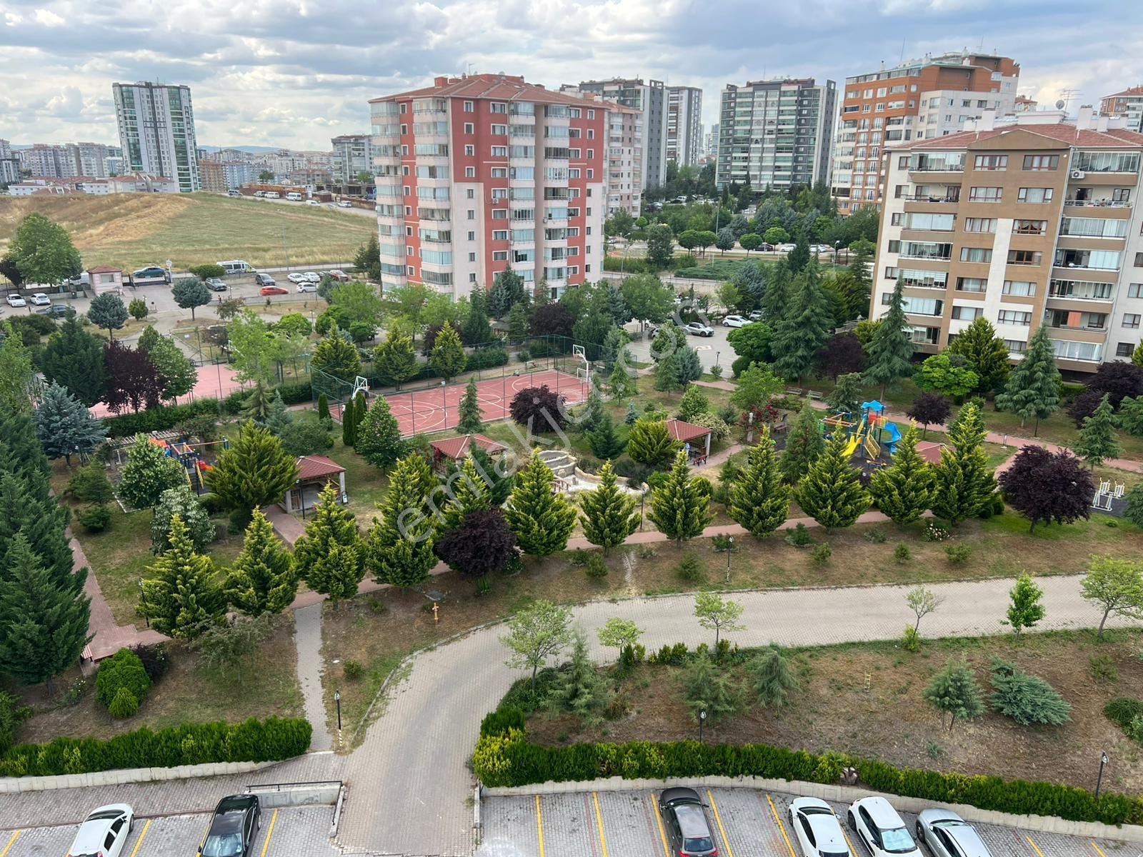 Kardelende Önü Açık Geniş Ve Ferah 3+1 Üst Kat Satılık - Görsel 22