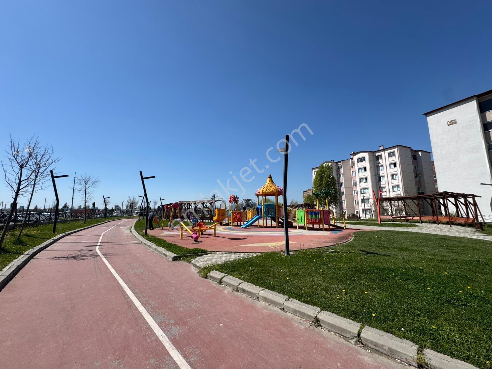 Merpa Emlak'tan / Çerkezköy Kumlu Geçitte Kiralık / Kombili Öncephe 1+1 Daire - Görsel 23