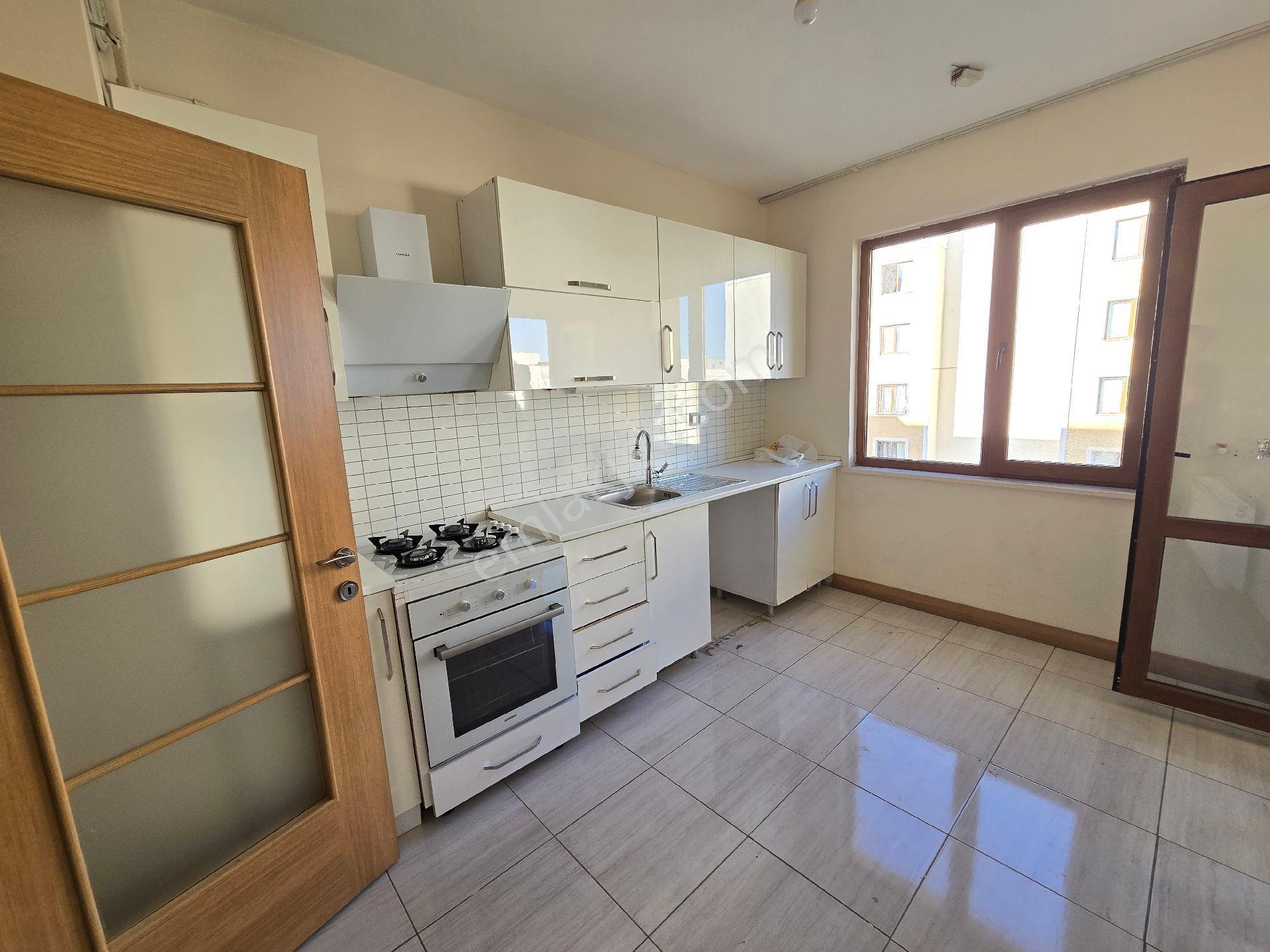Cadde Seyran'dan Kiralık 2+1 97 M2 Arakat Sarı Toki (memura) - Görsel 5