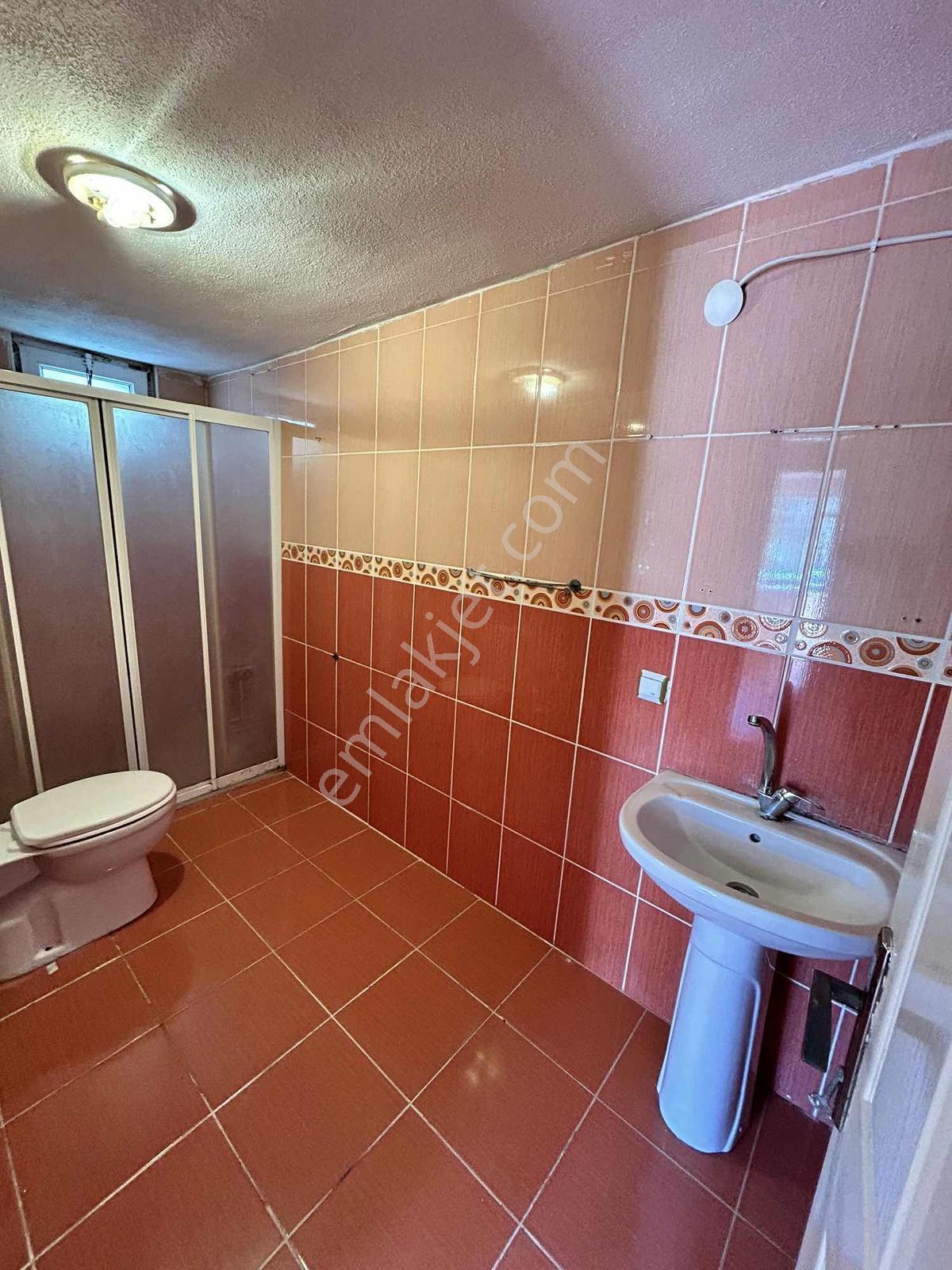 Merkezi Konumda Öztrak Caddesinde Kiralık 3+1 Daire - Görsel 2