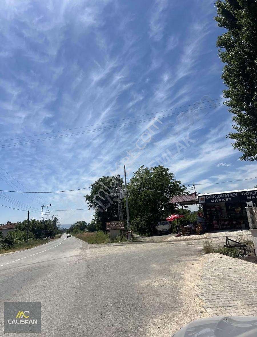 Emirseyit'te Kanal Altında Satılık Tek Tapu 1425 M2 Bahçe
