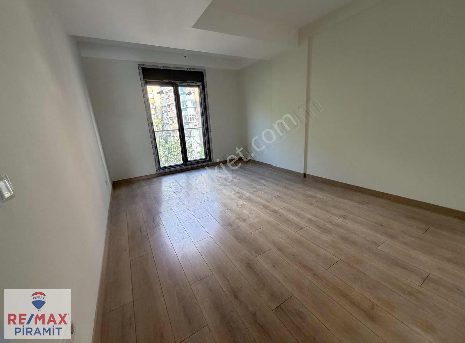 Validebağ Sitesi Özel Konum 3+1 Kiralık - Görsel 10