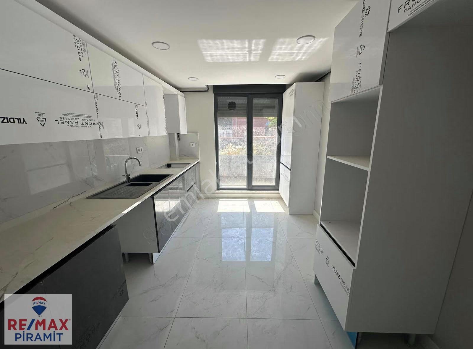 Çamlıca Sıfır Kapalı Otopark Ebeveyn Banyo 3+1 Balkonlu Daire - Görsel 19