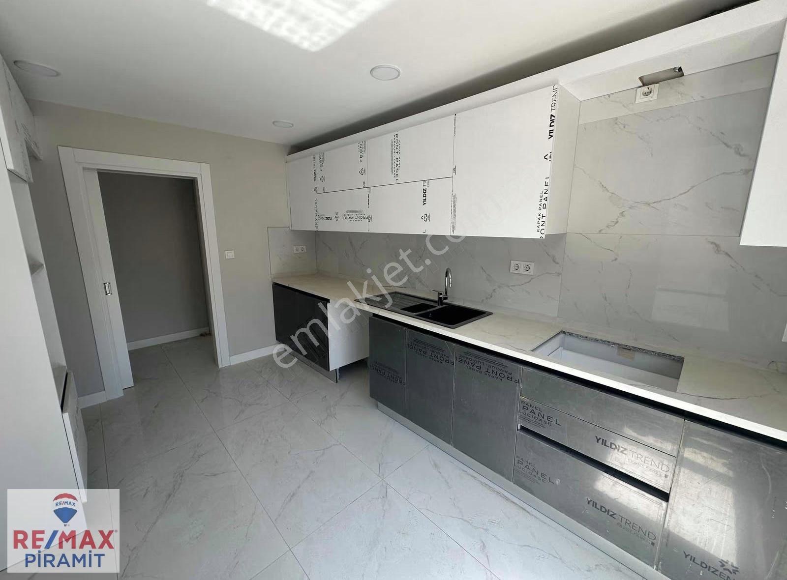 Çamlıca Sıfır Kapalı Otopark Ebeveyn Banyo 3+1 Balkonlu Daire - Görsel 5