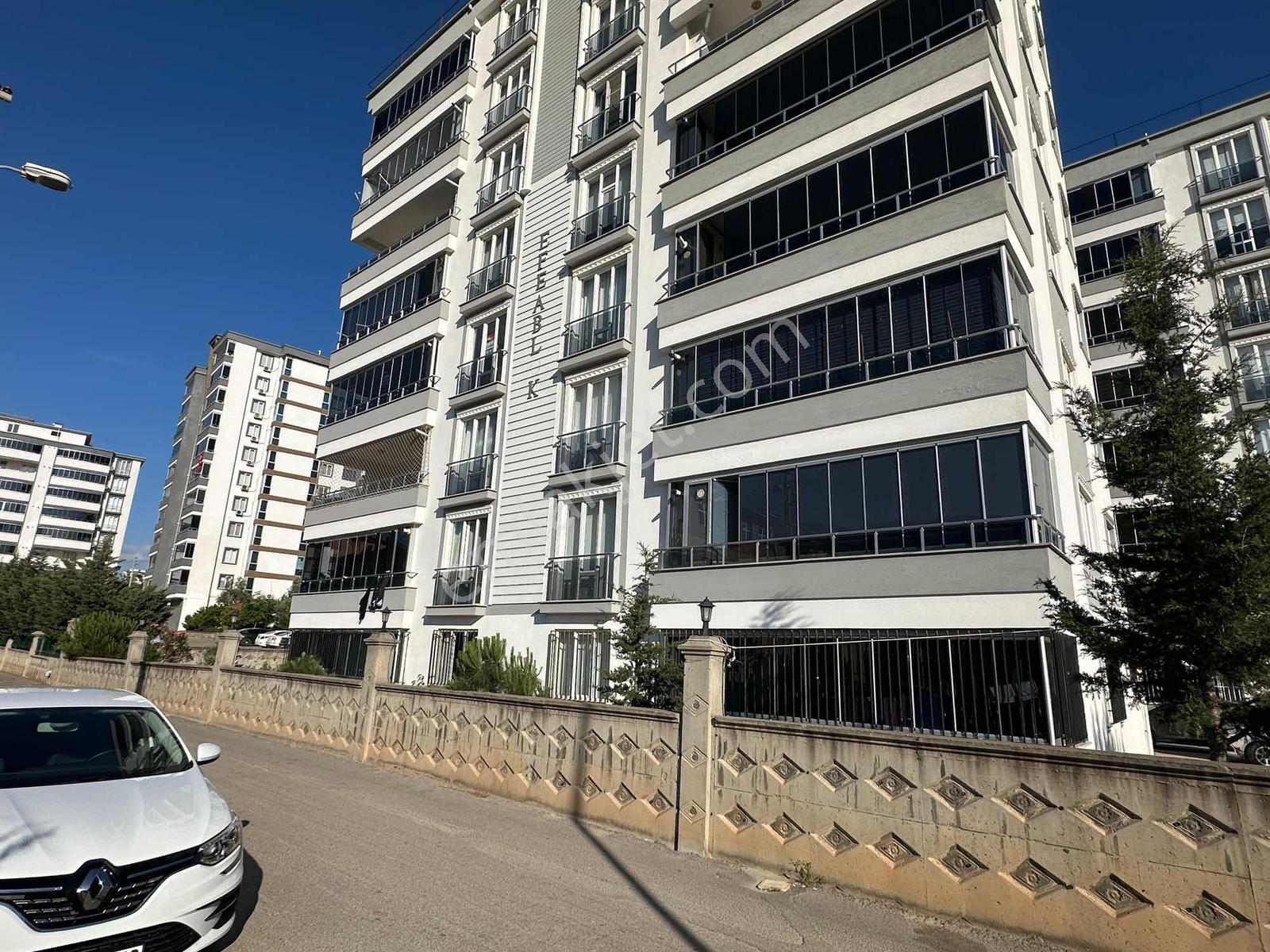 Remax Yeni Gayrimenkul'den Vadi Mahallesinde Kiralık 3+1 - Görsel 23