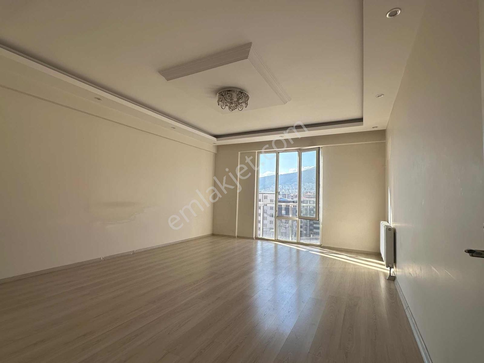 Remax Yeni Gayrimenkul'den Vadi Mahallesinde Kiralık 3+1 - Görsel 16
