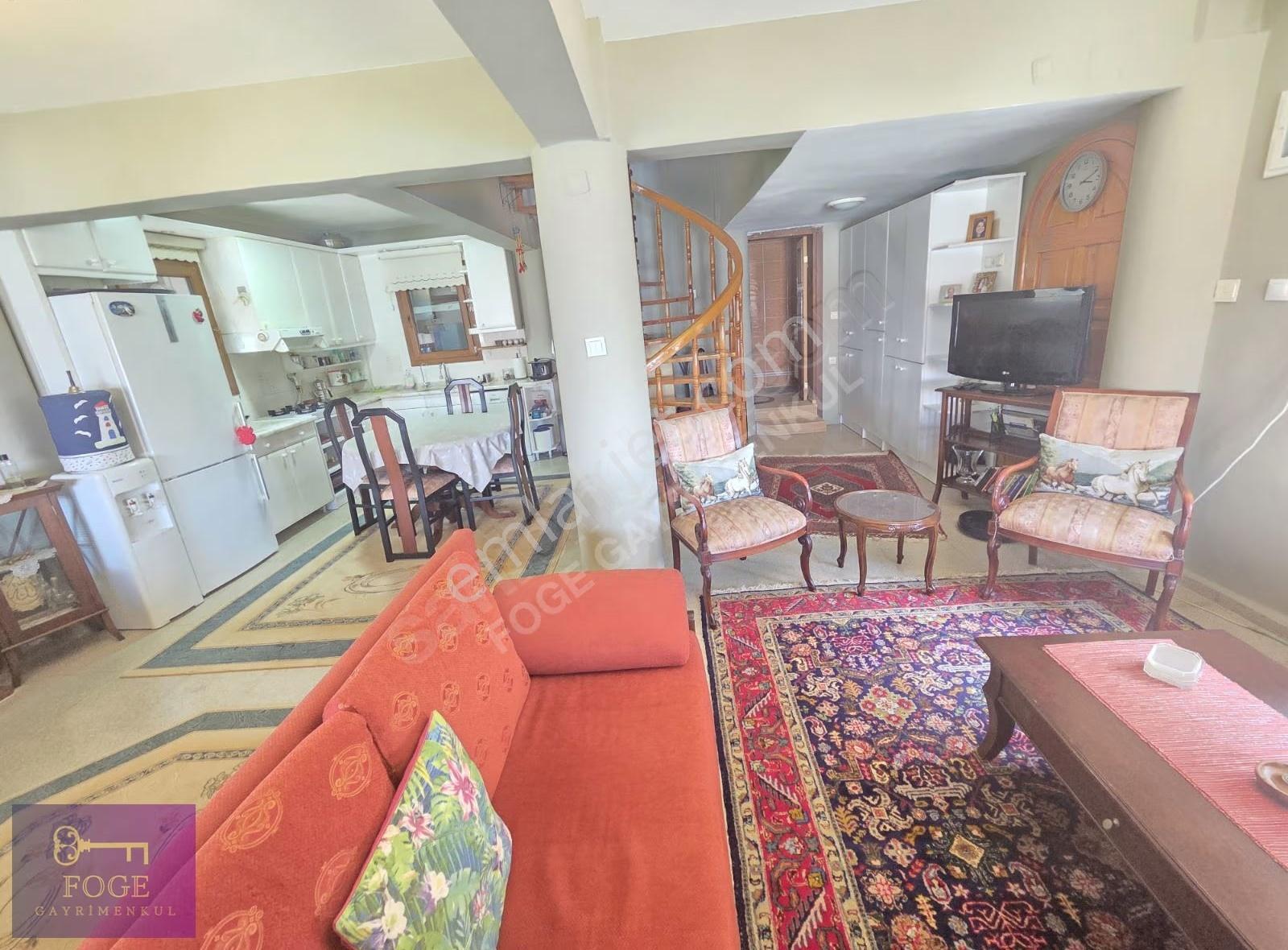 Yenifoça'da Deniz Manzaralı Satılık Tam Müstakil Dubleks Villa - Görsel 28