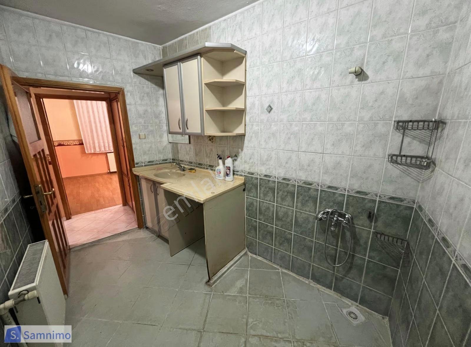 Samnimodan Çarşının İçinde Kiralık 2+1 - Görsel 9