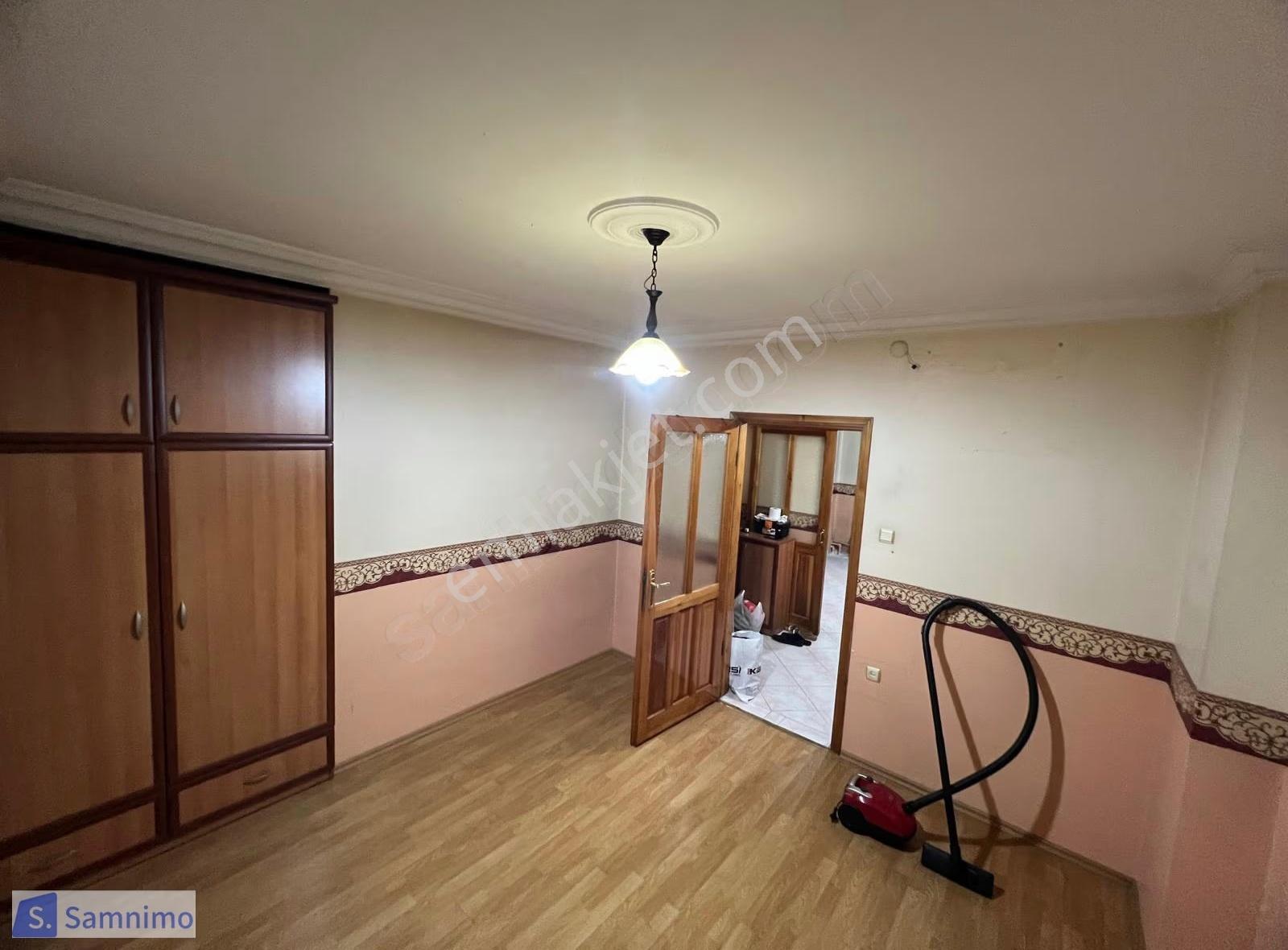 Samnimodan Çarşının İçinde Kiralık 2+1 - Görsel 12