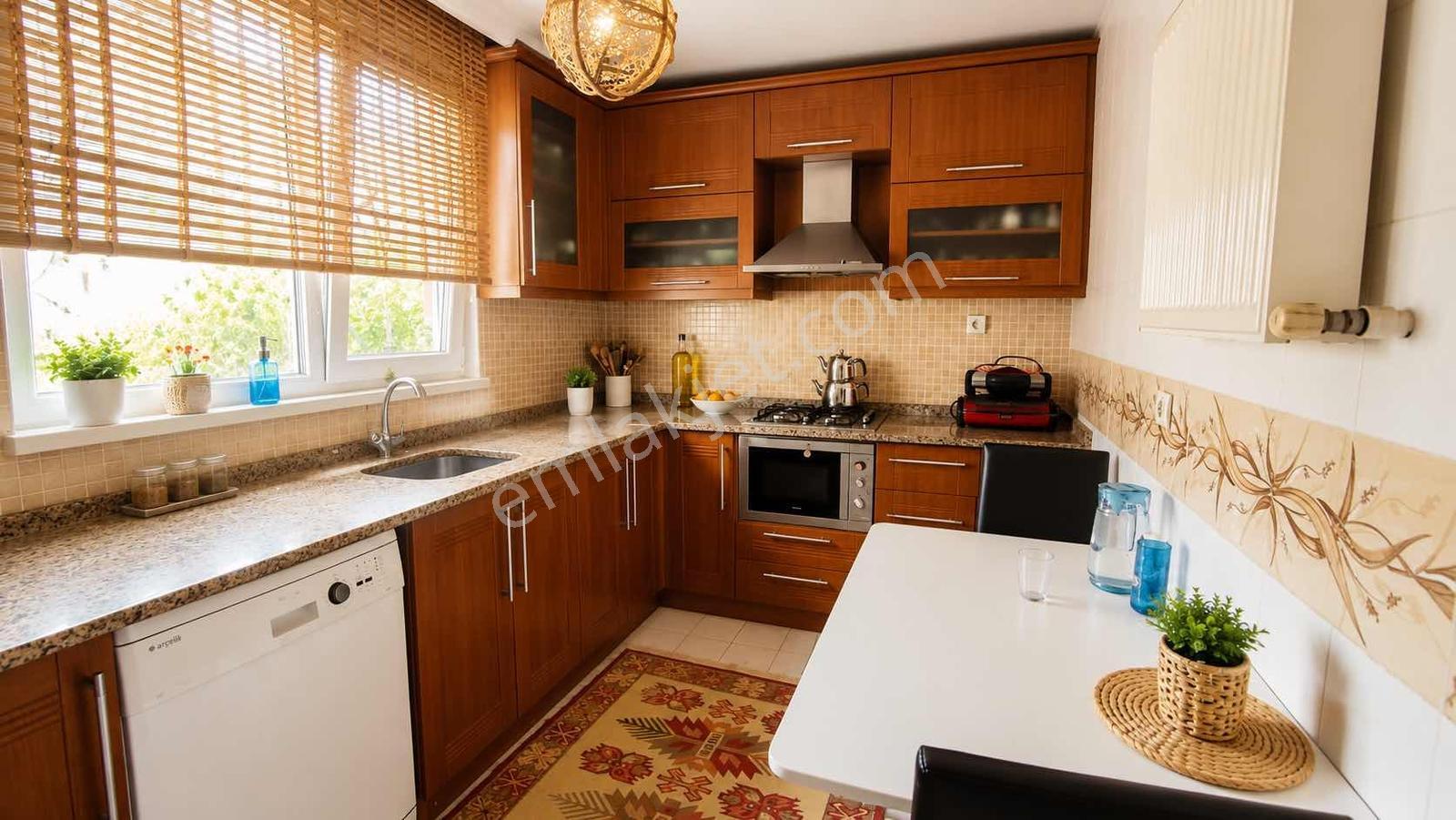 Turyap'tan Ümraniye Merkez'de Net:140m2 Geniş 3+1
