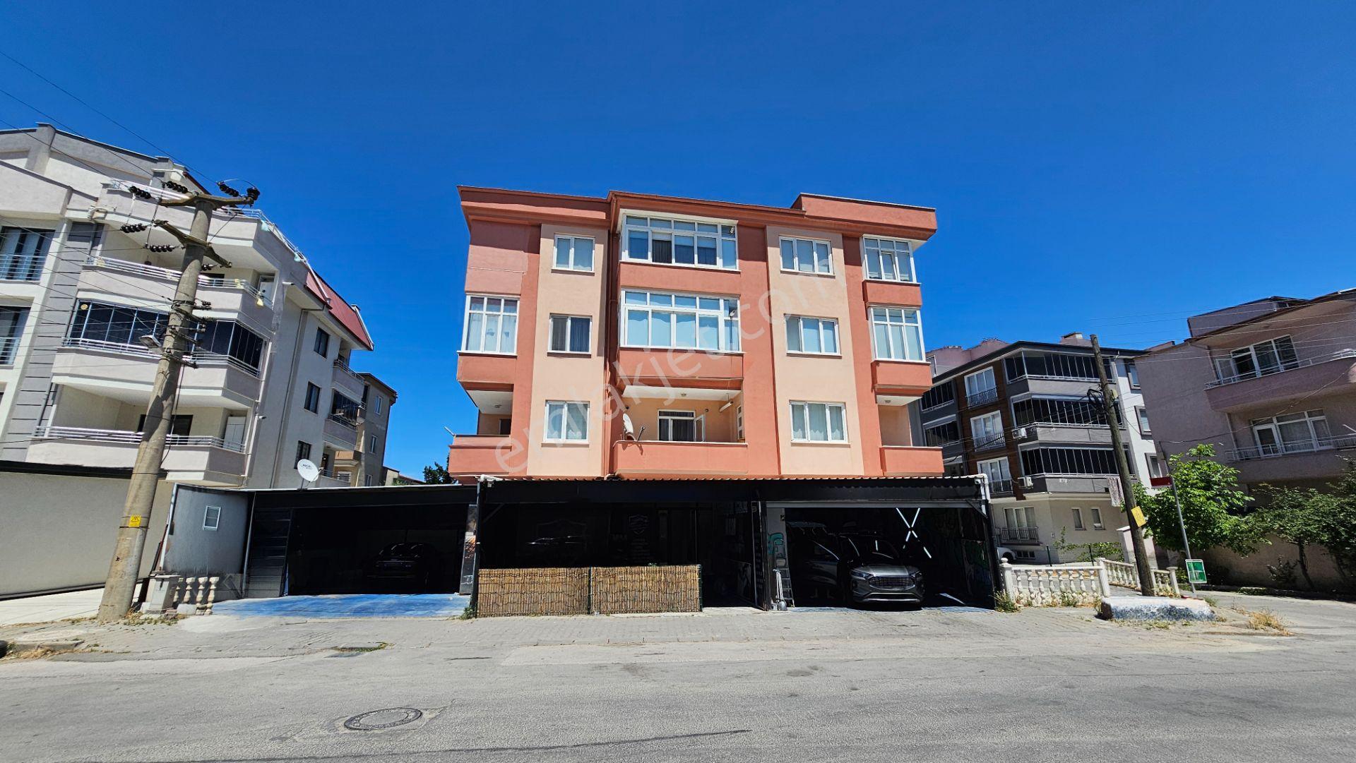 Remax Mid'den Paşa Alanı Mah. Yatırımlık İş Yeri