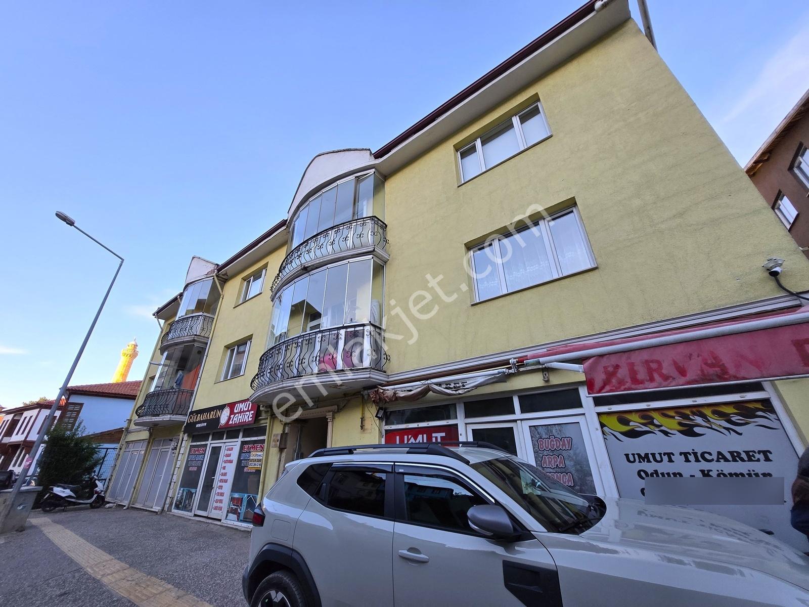 Garanti Emlak'tan - Şehir Merkezinde - "acil" Satılık 5+1 Daire - Görsel 18
