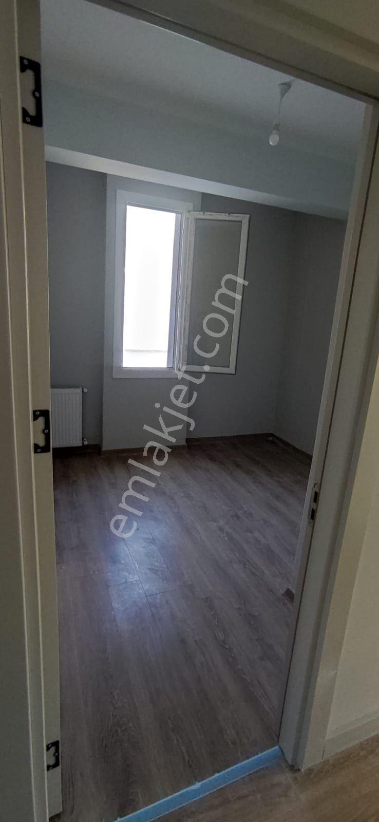 Kozan Yolunda Dükkan Üstü Geniş Teraslı Doğalgazlı Kiralık - Görsel 4
