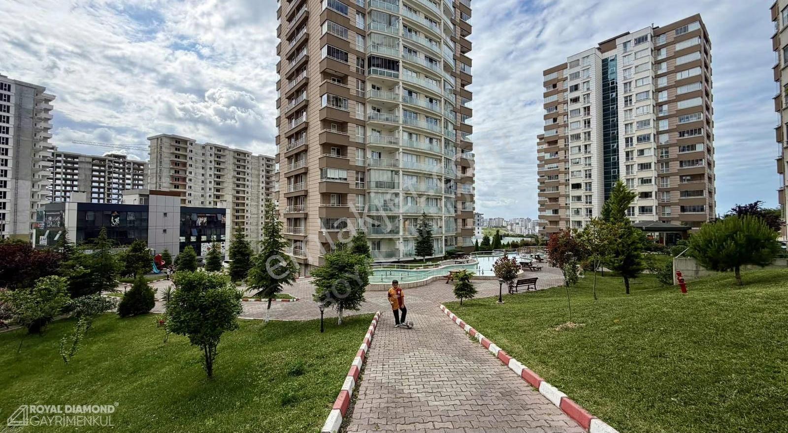 Atakum'da Havuz'lu Site'de Korupark Evlerinde Kiralık 3+1 Daire - Görsel 28