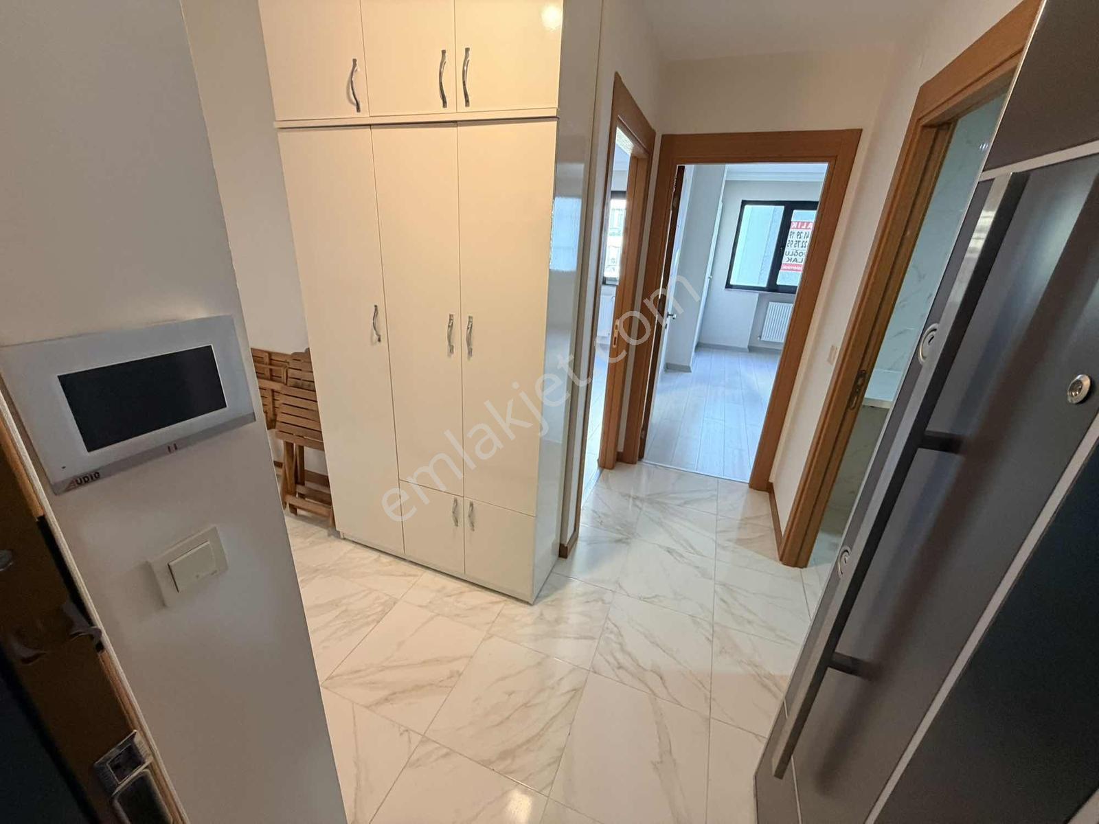 Kartal Marmara Loft Sitesinde Güvenlikli Havuzlu 2+1 - Görsel 16