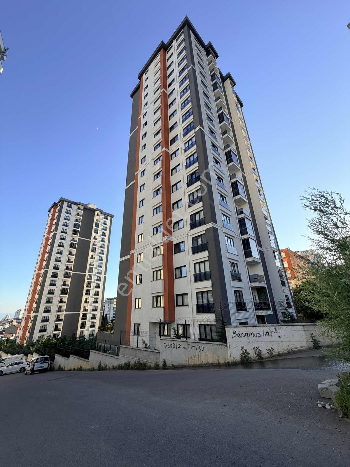Kartal Marmara Loft Sitesinde Güvenlikli Havuzlu 2+1 - Görsel 2
