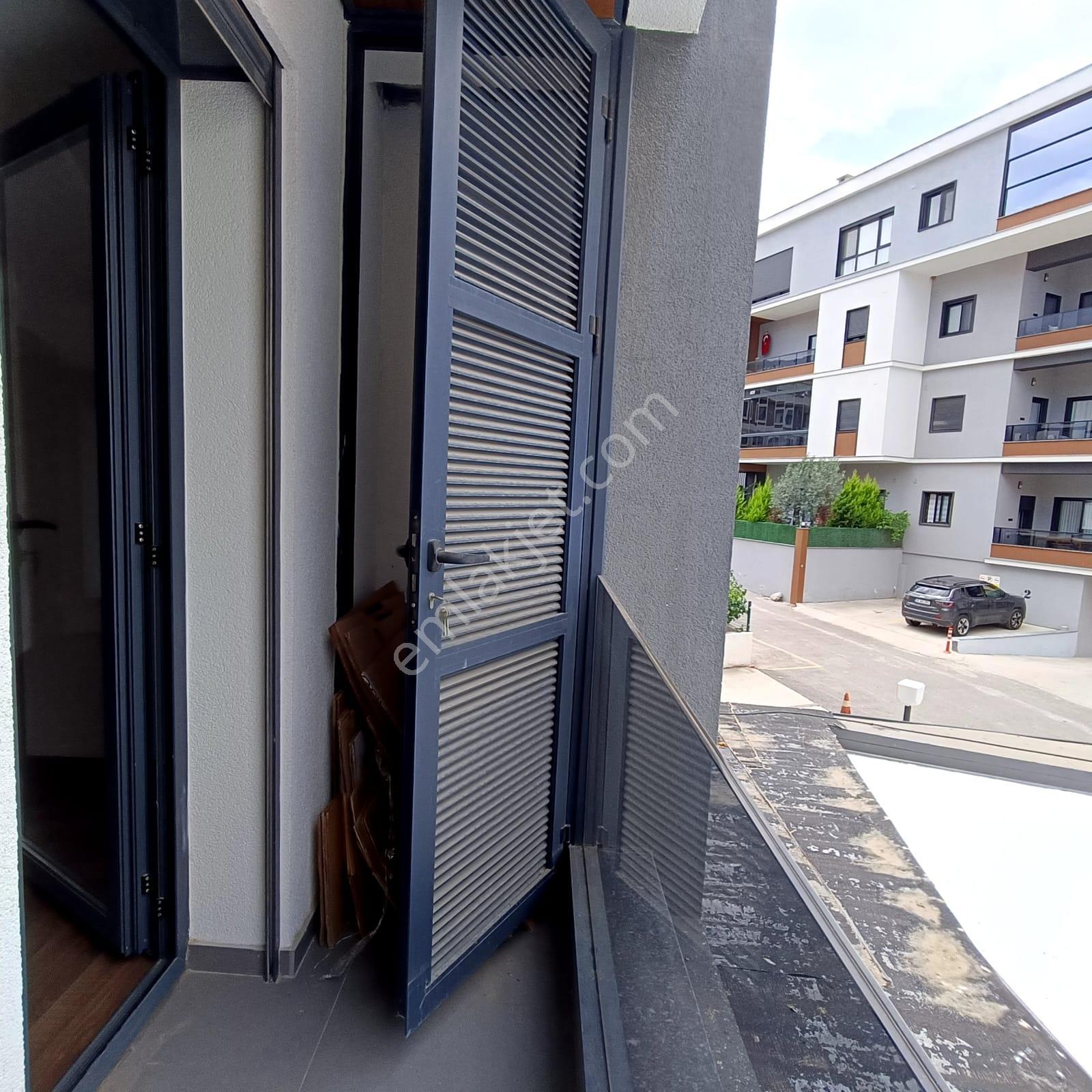 Kemalpaşa Sekizeylül 3+1 Kiralık Daire Şömineli Ebeveyn Banyolu - Görsel 28