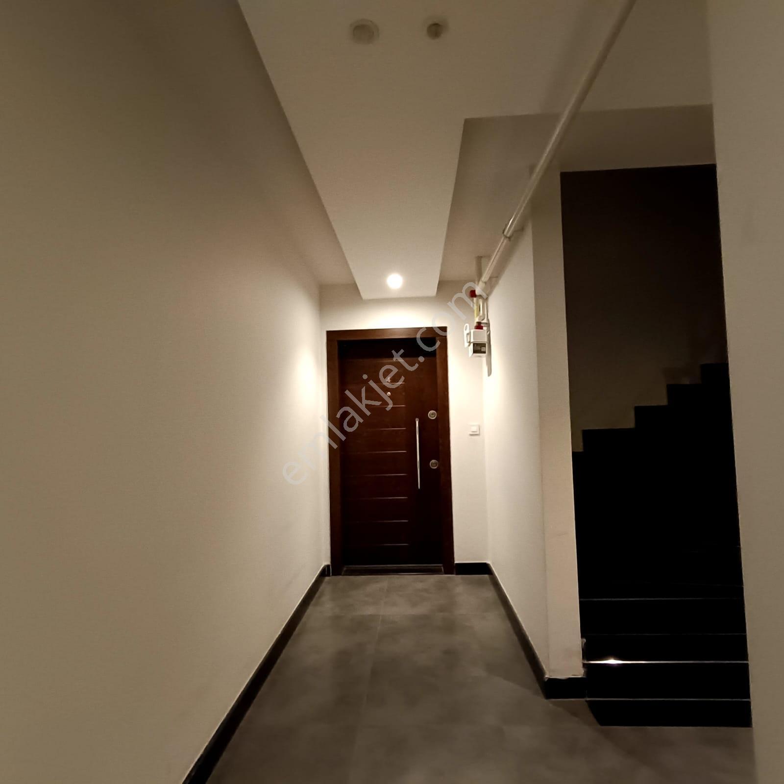 Kemalpaşa Sekizeylül 3+1 Kiralık Daire Şömineli Ebeveyn Banyolu - Görsel 32