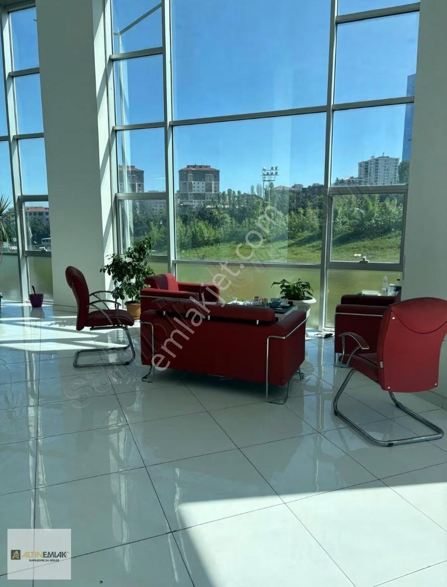 İstoç Oto Ticaret Merkezinde Satılık Dükkan - Görsel 15