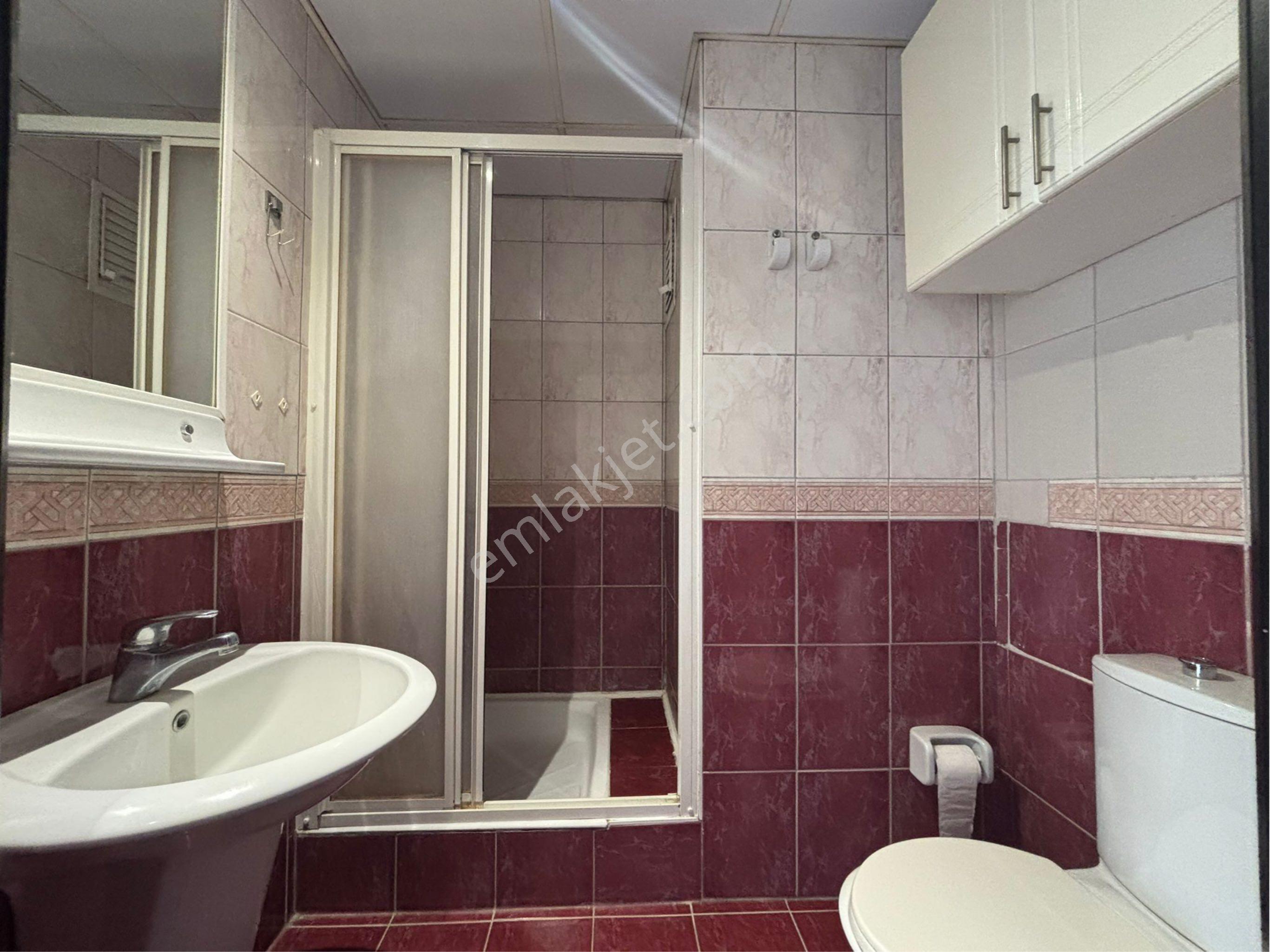 Karşıyaka Mavişehir Albatros’ta 16.kat Teraslı 1+1 Kiralık Daire - Görsel 16