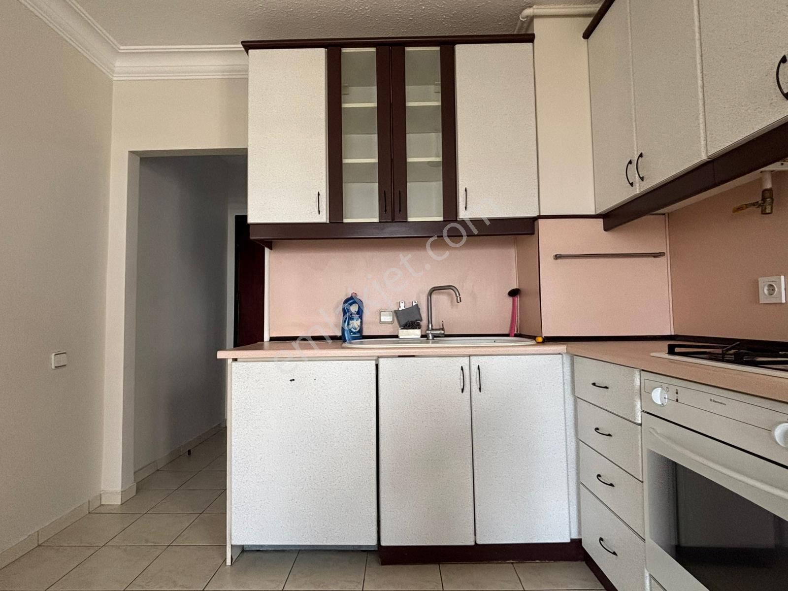 Karşıyaka Mavişehir Albatros’ta 16.kat Teraslı 1+1 Kiralık Daire - Görsel 35