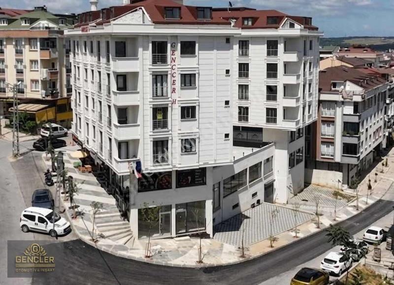 Arnavutköy 2+1 Site İçerisinde/otoparklı/arakat Daire