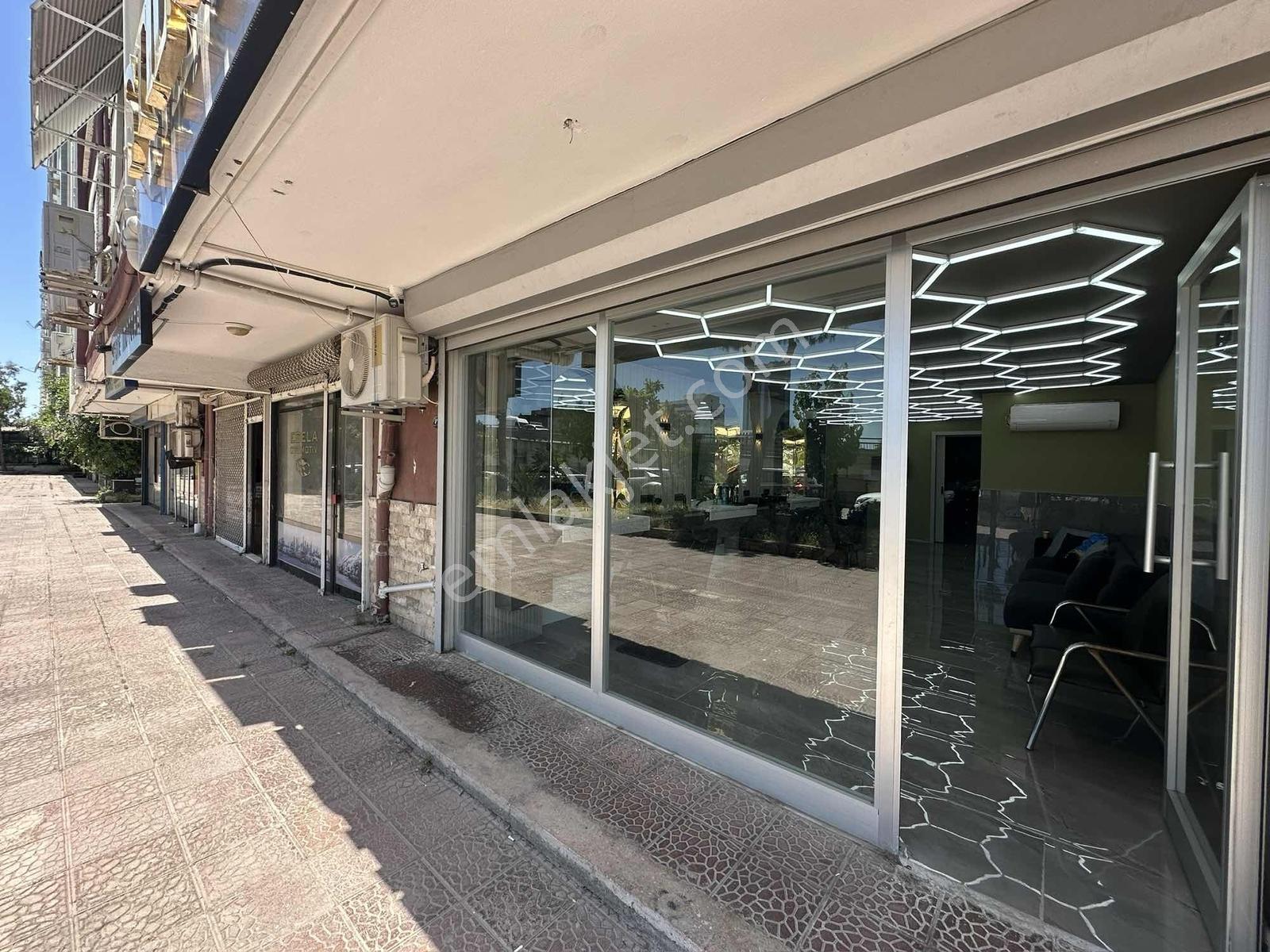 Bayraklı Smyrna Meydanın'da 85 M2 Lüx Erkek Berberi - Görsel 15
