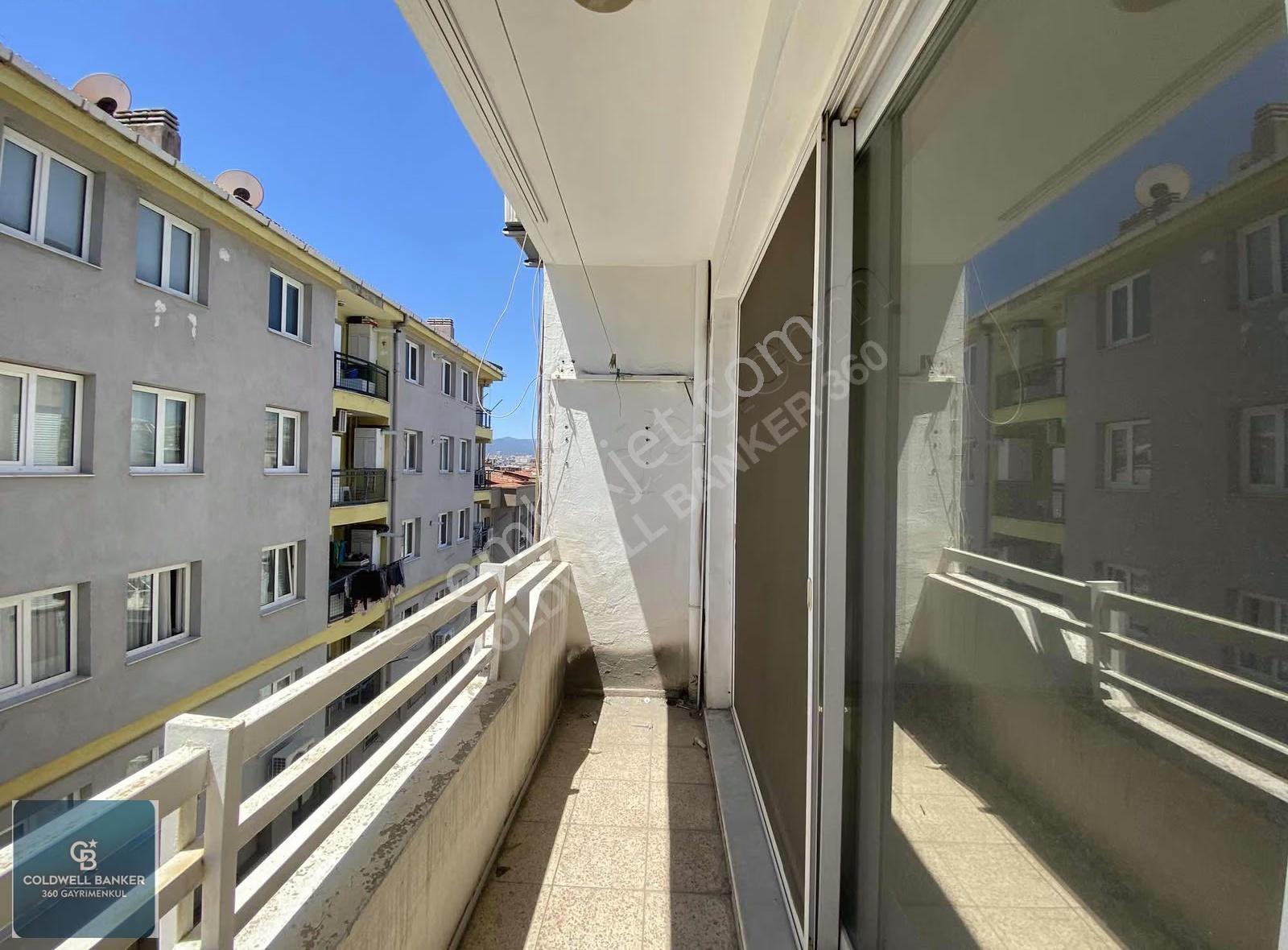 Buca Menderes Caddesi Üzerinde Cadde Cephe Ara Kat 2+1 Daire - Görsel 17