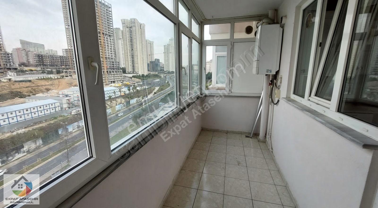 Atasehir Novada (fb Üni) Mevkii Manzaralı Arakat Daire 3+1 145m2 - Görsel 4