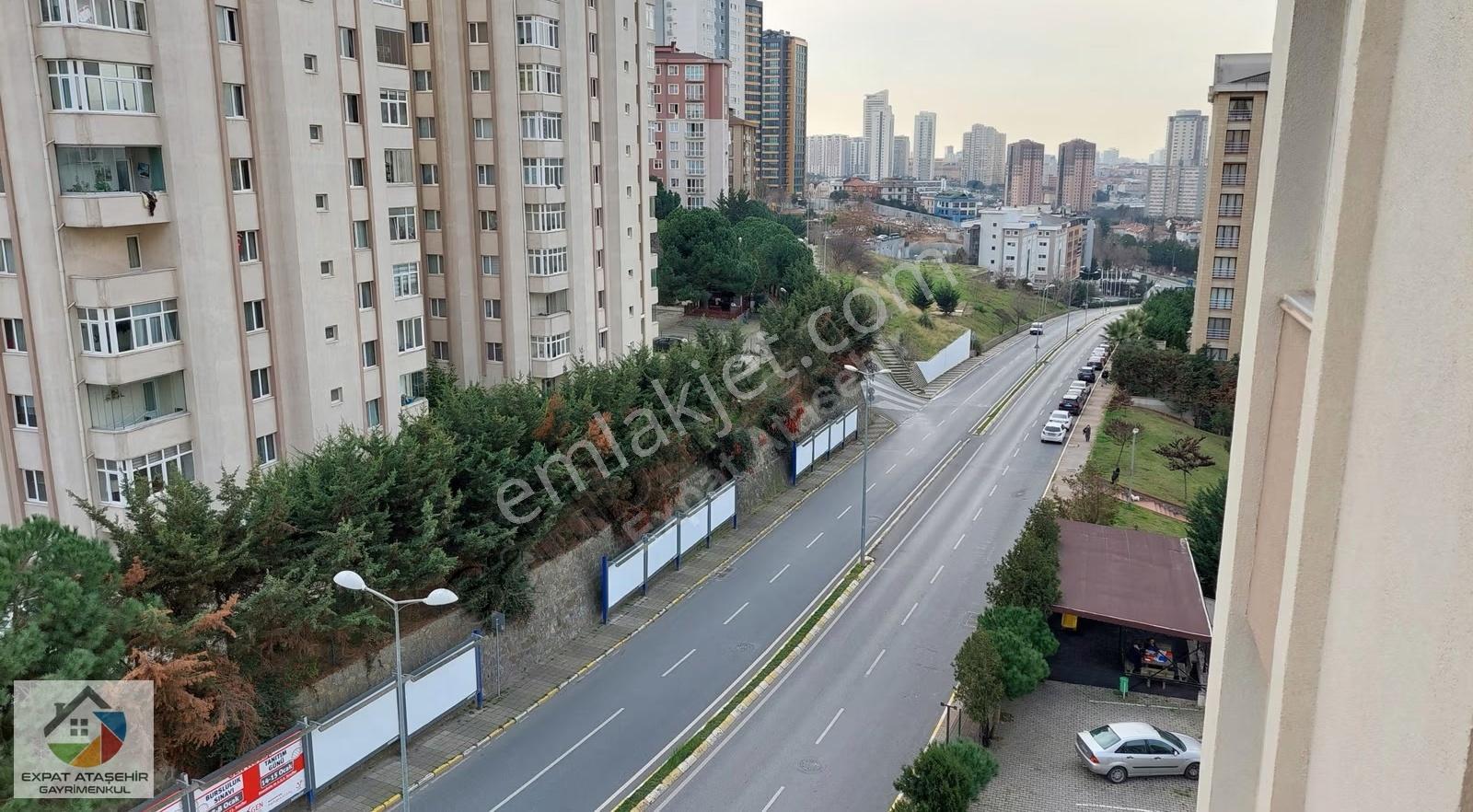 Atasehir Novada (fb Üni) Mevkii Manzaralı Arakat Daire 3+1 145m2 - Görsel 13