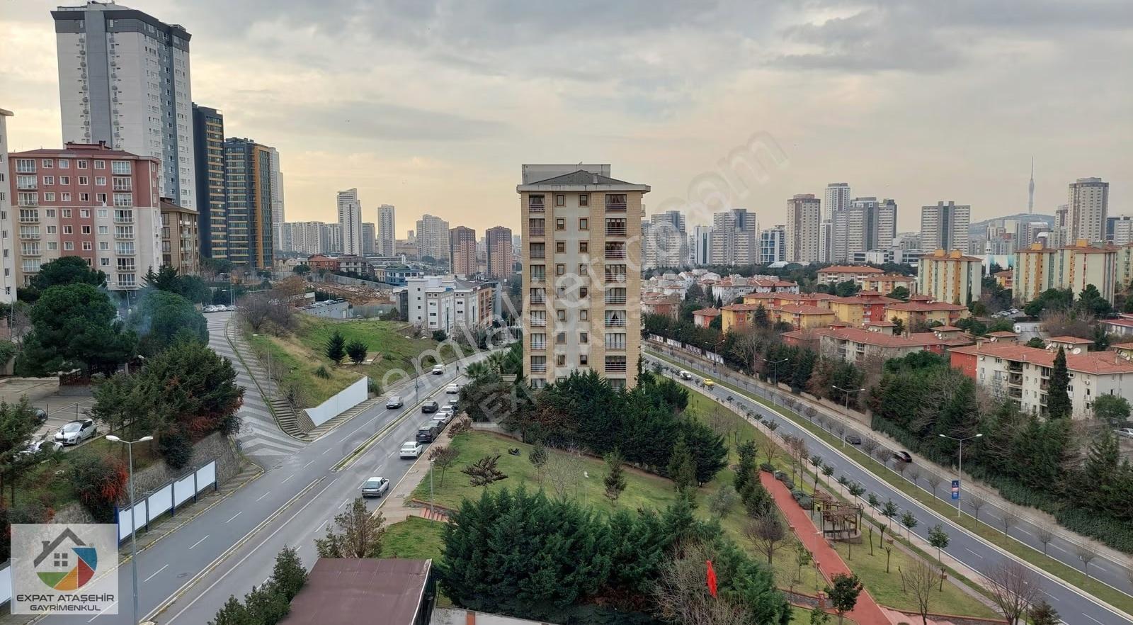 Atasehir Novada (fb Üni) Mevkii Manzaralı Arakat Daire 3+1 145m2 - Görsel 15