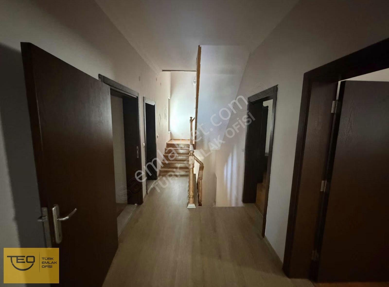 Duacı Da Site İçinde Havuzlu 4+1 3 Katlı Kiralık İçi Boş Villa - Görsel 34