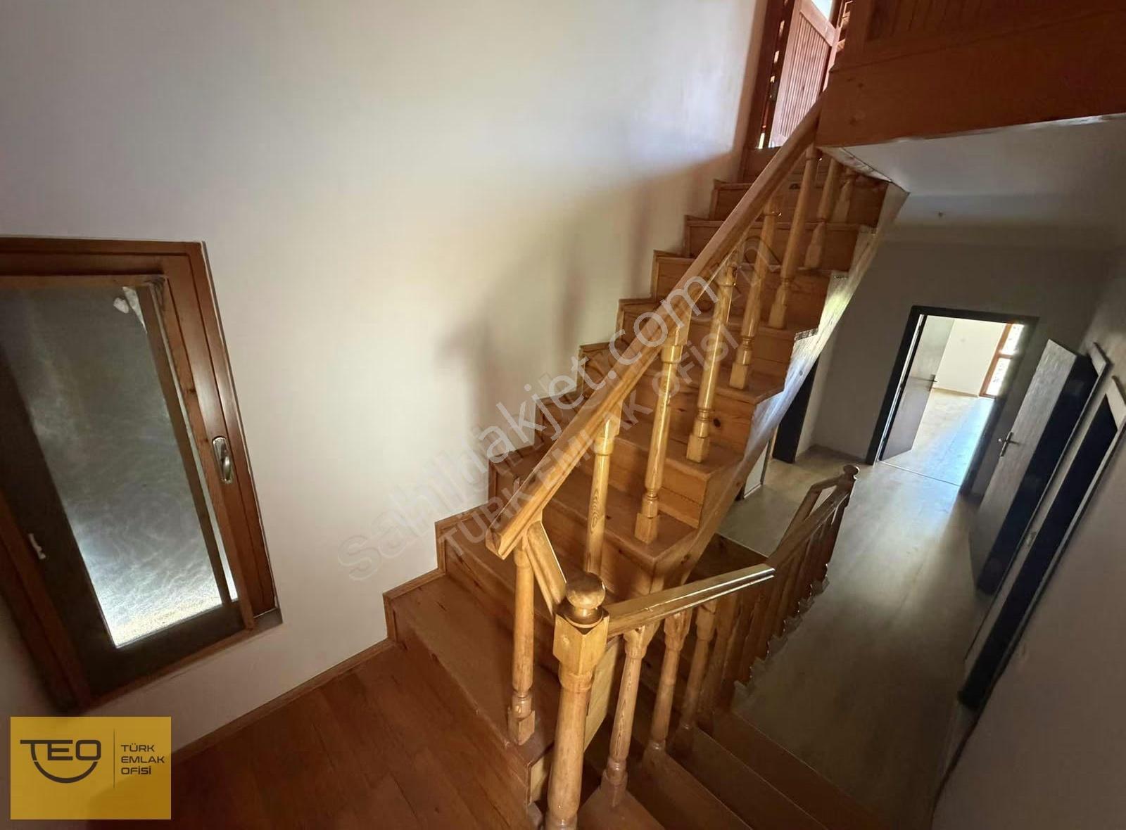 Duacı Da Site İçinde Havuzlu 4+1 3 Katlı Kiralık İçi Boş Villa - Görsel 8