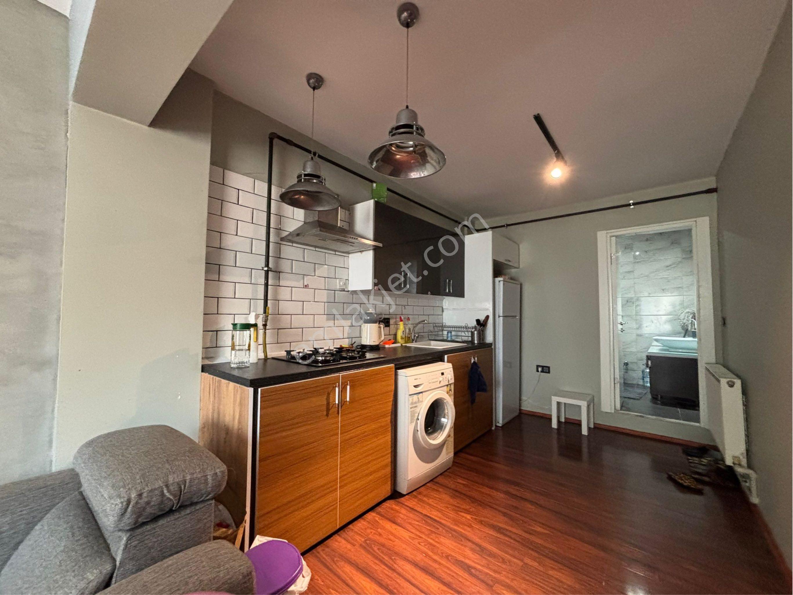 Alsancak Kahramanlarda 1+1 Modern Eşyalı Kiralık Daire - Görsel 7