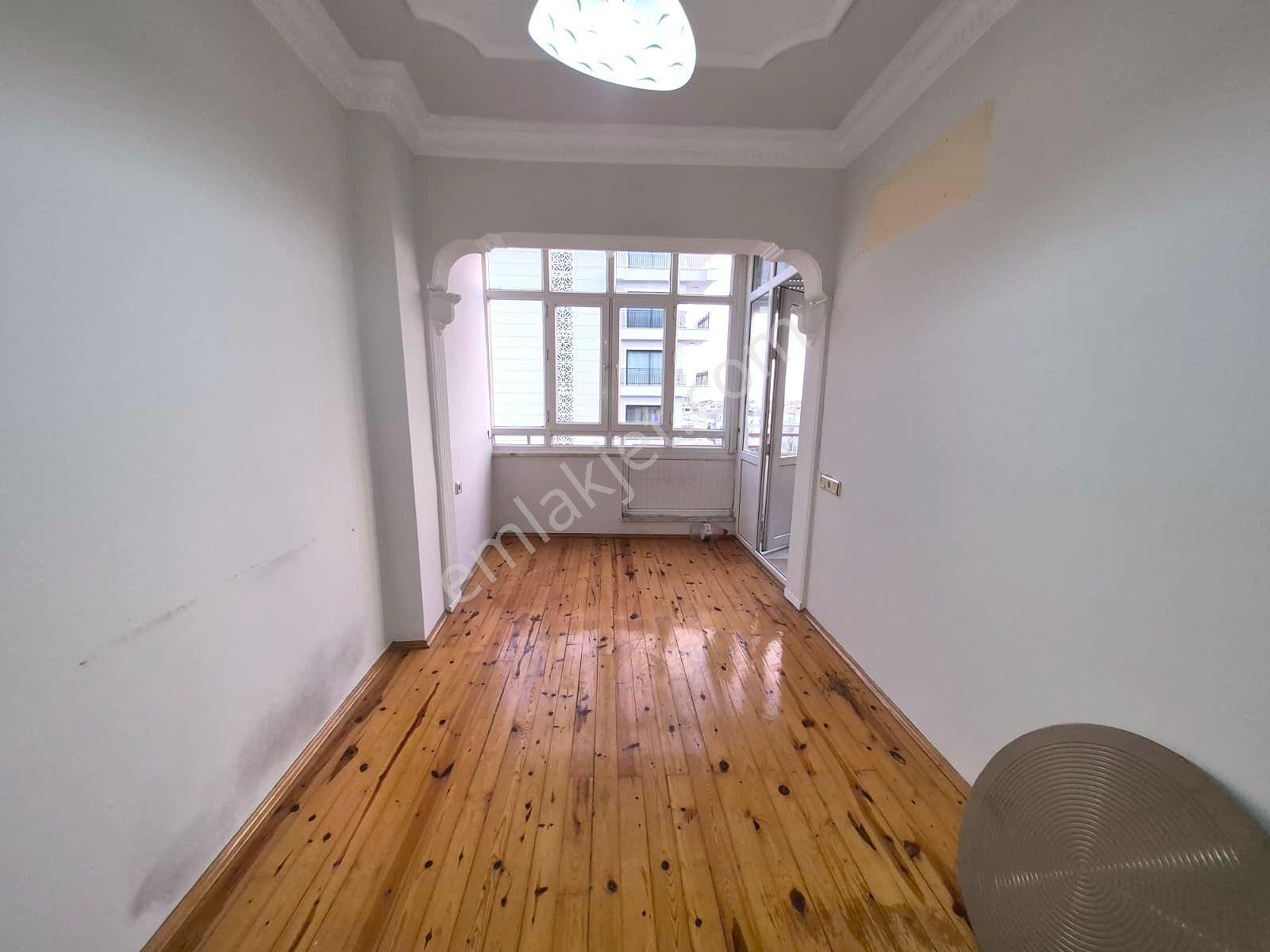 Alanya Saray Mahallesi'nde Kiralık Ayrı Mutfak 3+1 Geniş Daire - Görsel 23