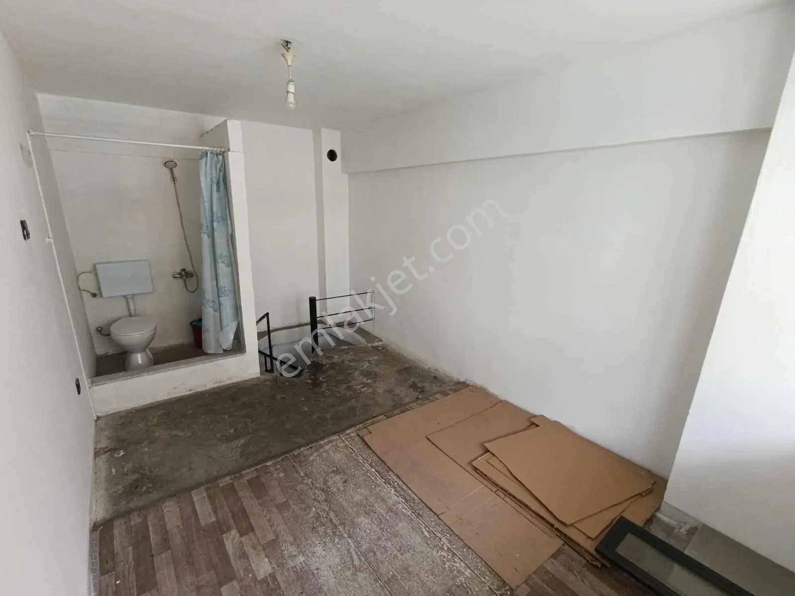 Karşıyaka Hidayet Erzeybek Cad. Üzeri Batar Katlı Kiralık Dükkan - Görsel 11