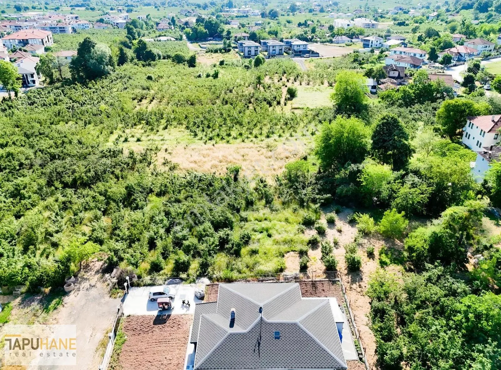 Tapuhane'den Rasimpaşa Mah. 620 M2 Satılık İmarlı Arsa