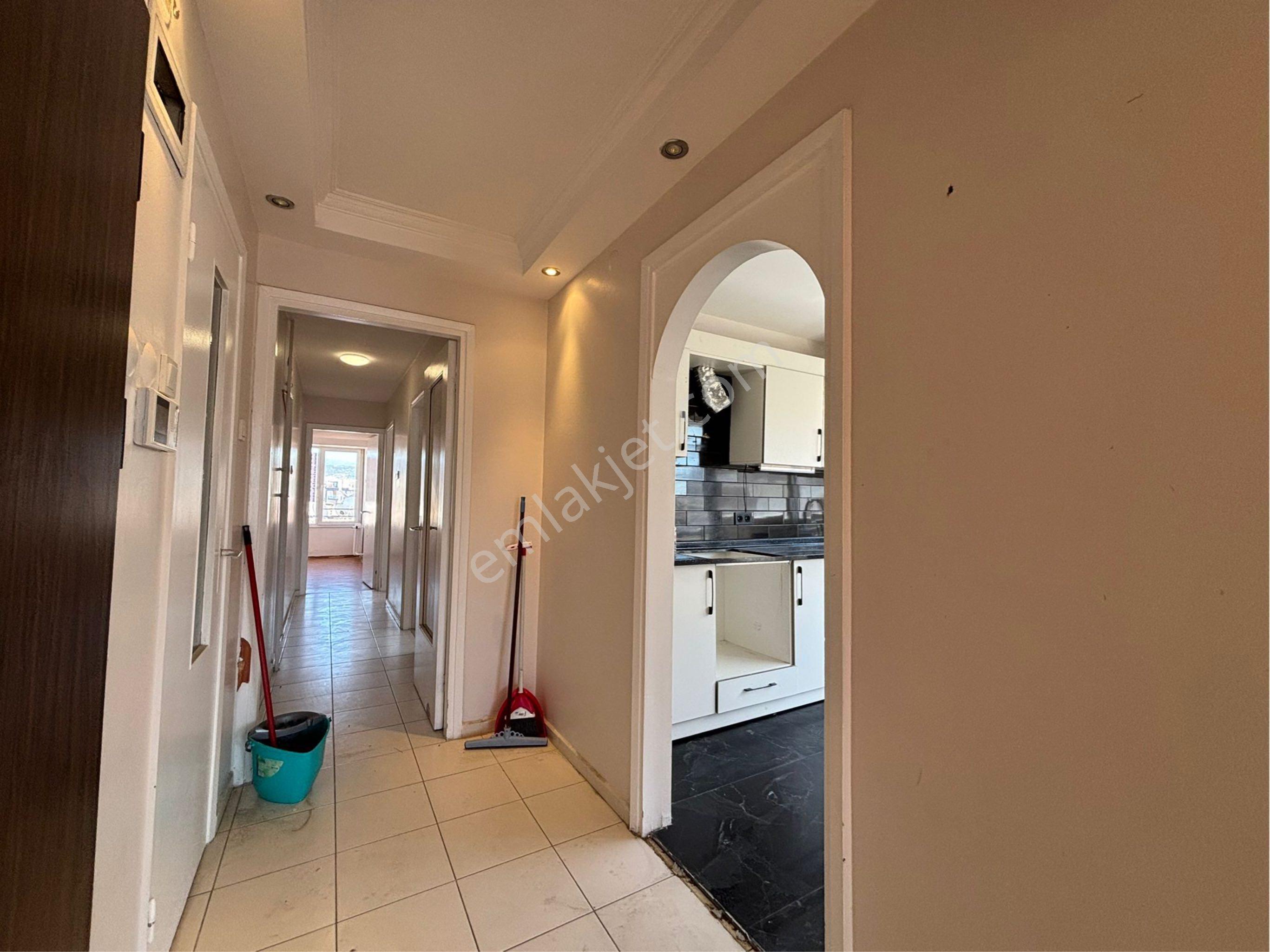 Alsancak Gazi Okulu Karşısı Önü Açık 3+1 Bakımlı Kiralık Daire - Görsel 7