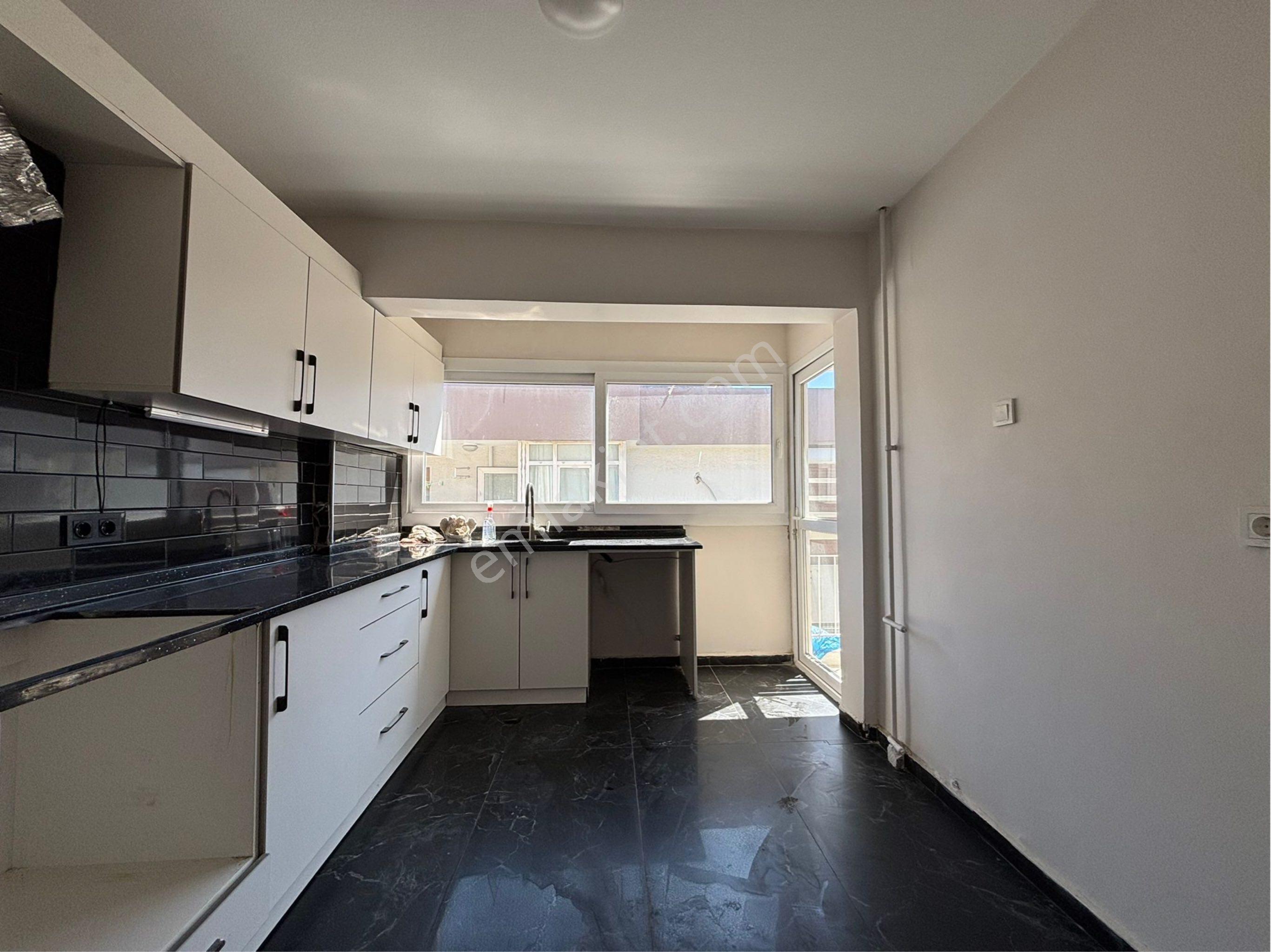 Alsancak Gazi Okulu Karşısı Önü Açık 3+1 Bakımlı Kiralık Daire - Görsel 8