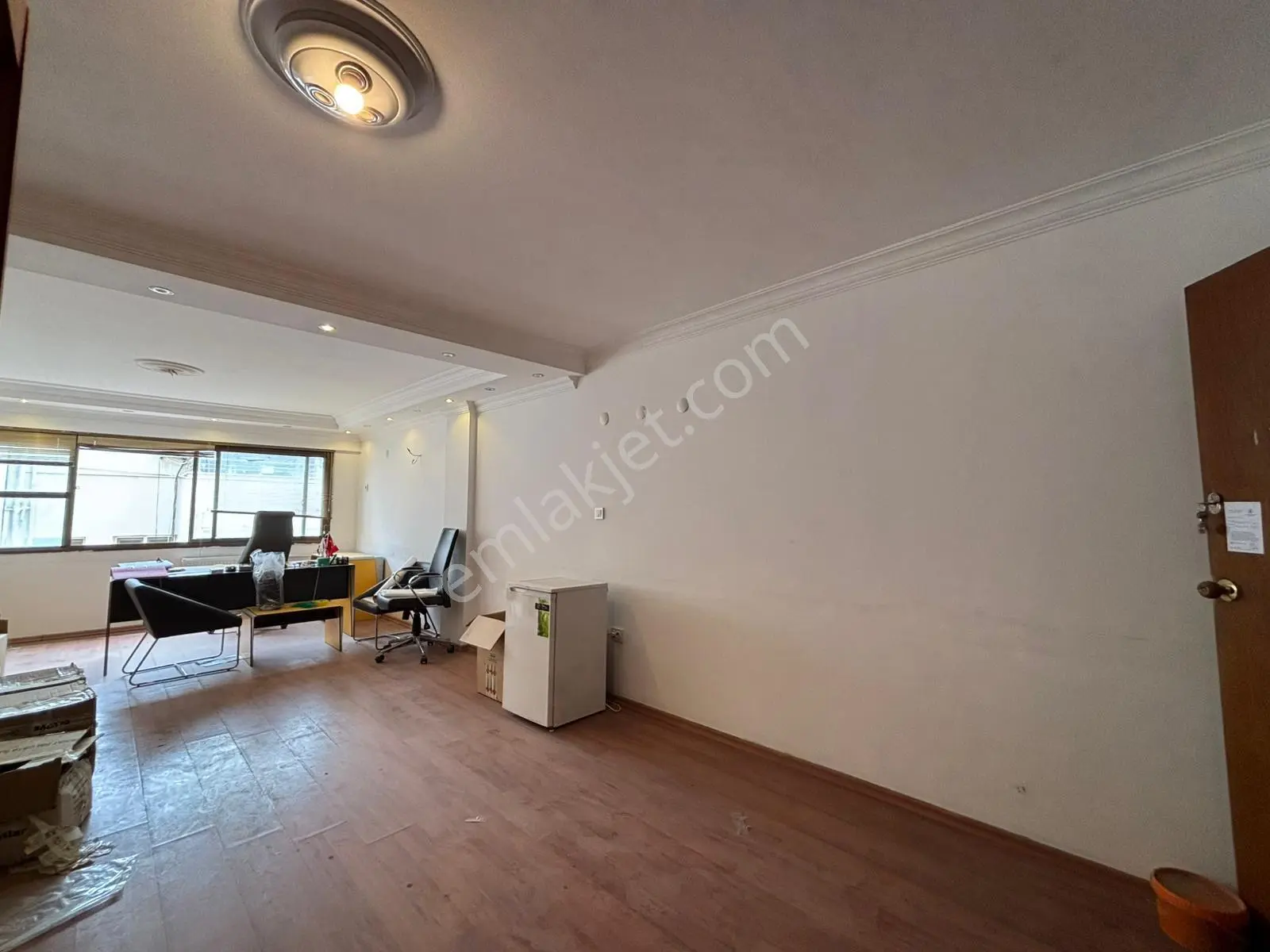 Alsancak Liman Ve Gar Yakını 30m2 Kiralık Ofis/iş Yeri - Görsel 3