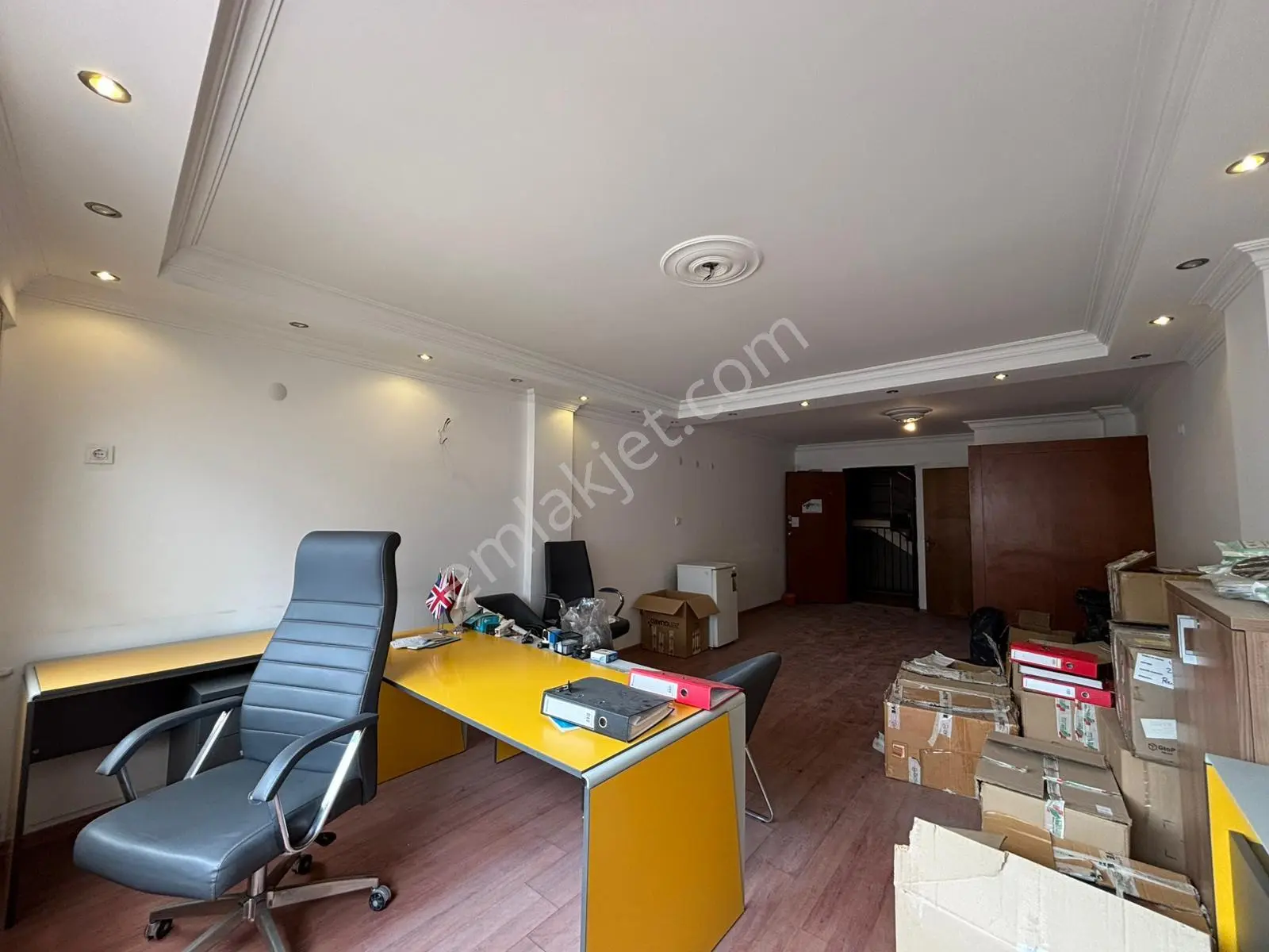 Alsancak Liman Ve Gar Yakını 30m2 Kiralık Ofis/iş Yeri - Görsel 4