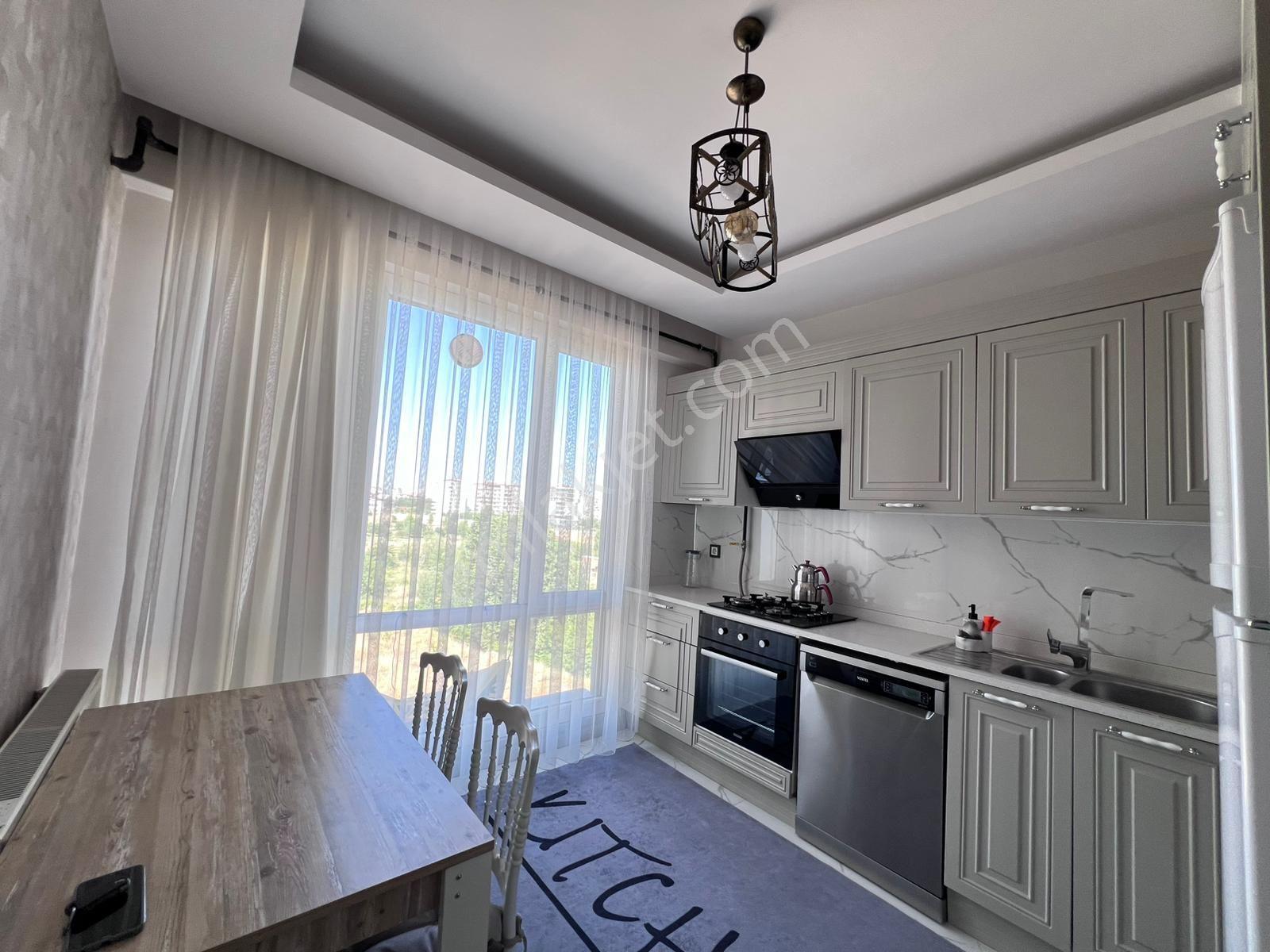 Radisson Kavşağı'nda Acileşyalı Kiralık Daire
