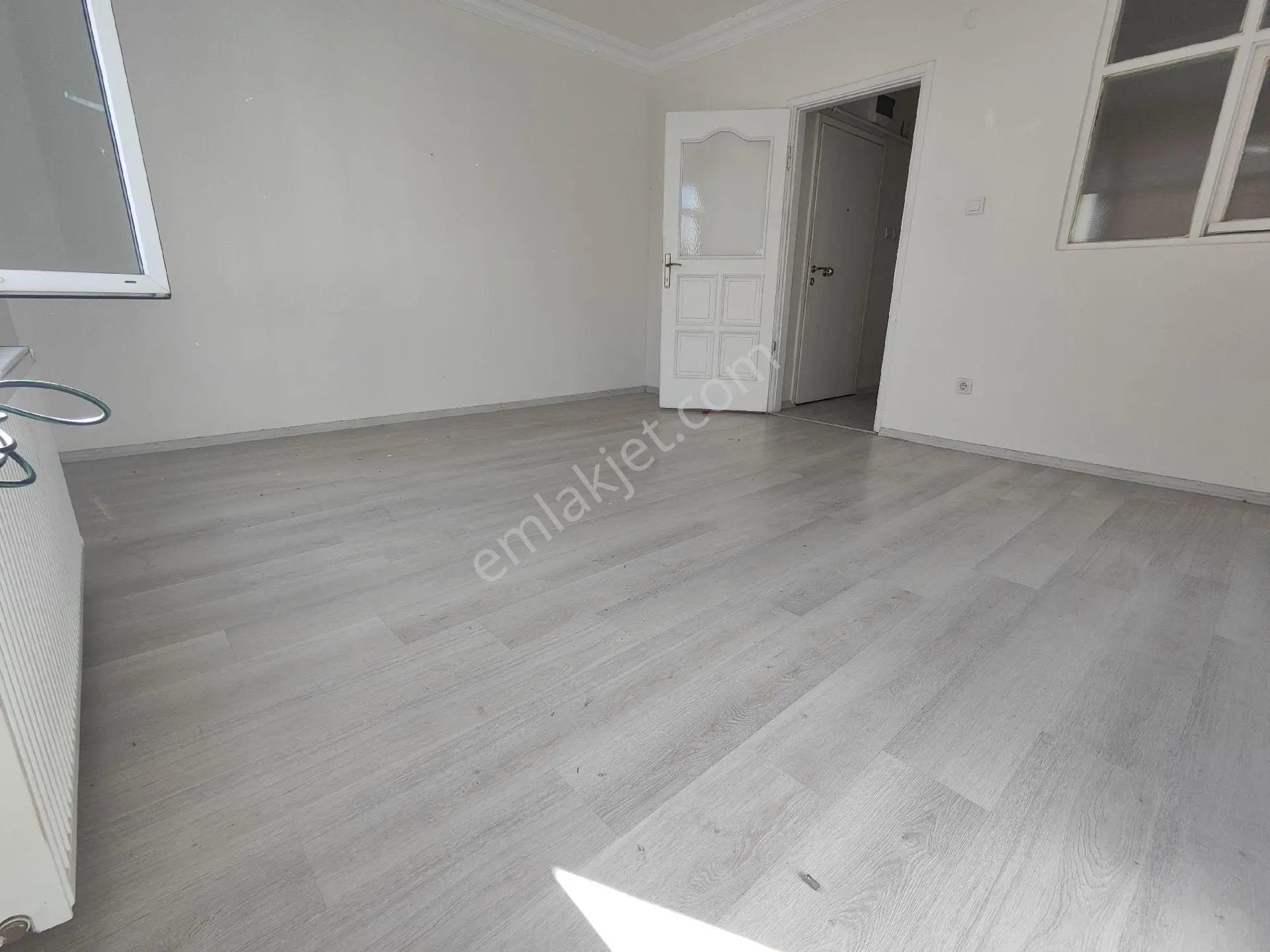 Gürsel Mah Kiralık Daire 1+1 Masrafsız Temiz - Görsel 2