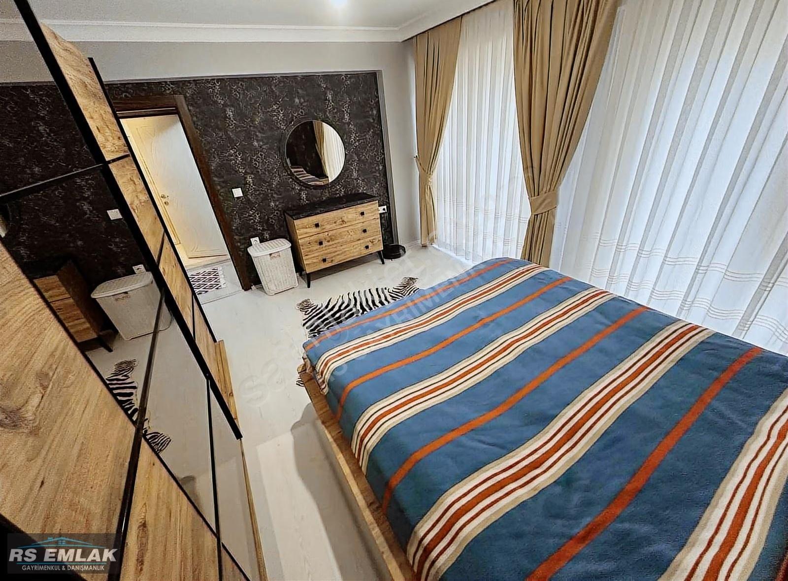 Kurtuluş'ta Kiralık 3+1 Bahçe Katı, Havuzlu Ve Eşyalı Daire - Görsel 10