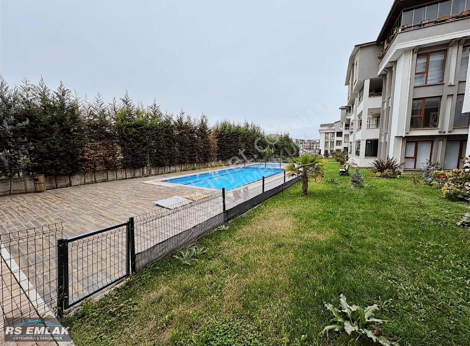 Kurtuluş'ta Kiralık 3+1 Bahçe Katı, Havuzlu Ve Eşyalı Daire - Görsel 25