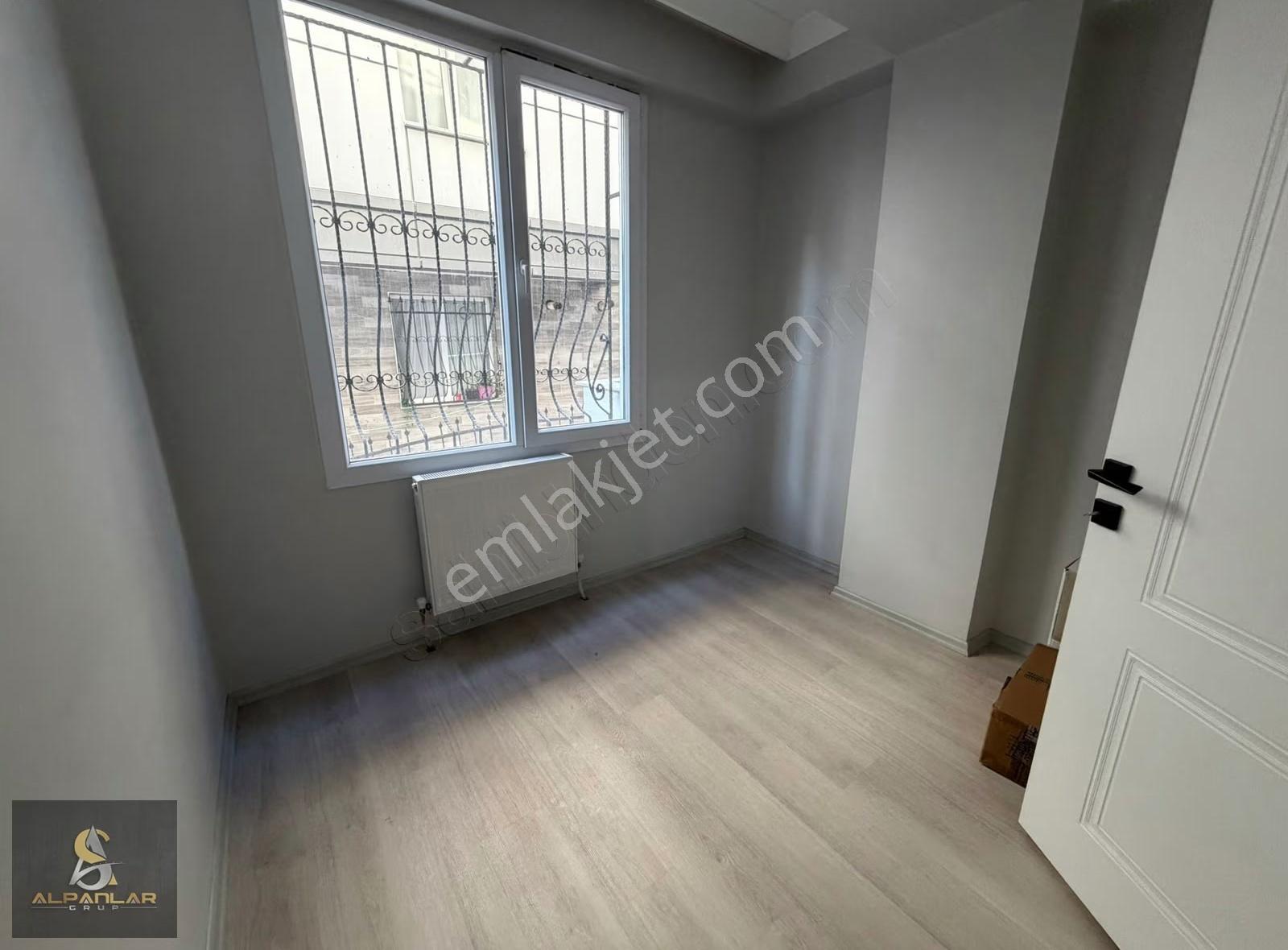 Küçükçekmece Kanarya Mahallesinde 2+1 Kiralık Daire - Görsel 13