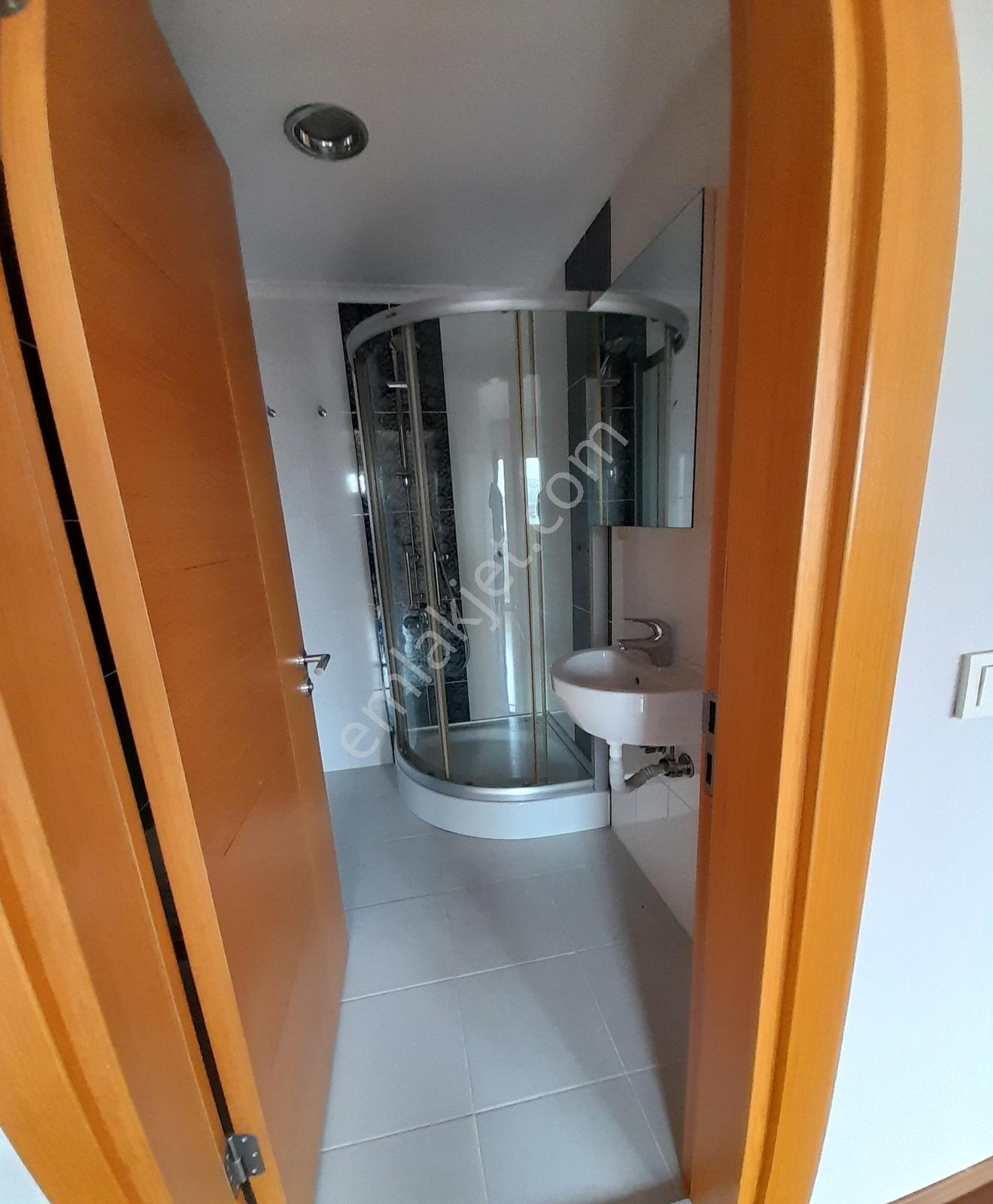 4+1 Güvenlikli Sitede Gayet Geniş Ebeveynli Balkonlu K.garajlı - Görsel 19