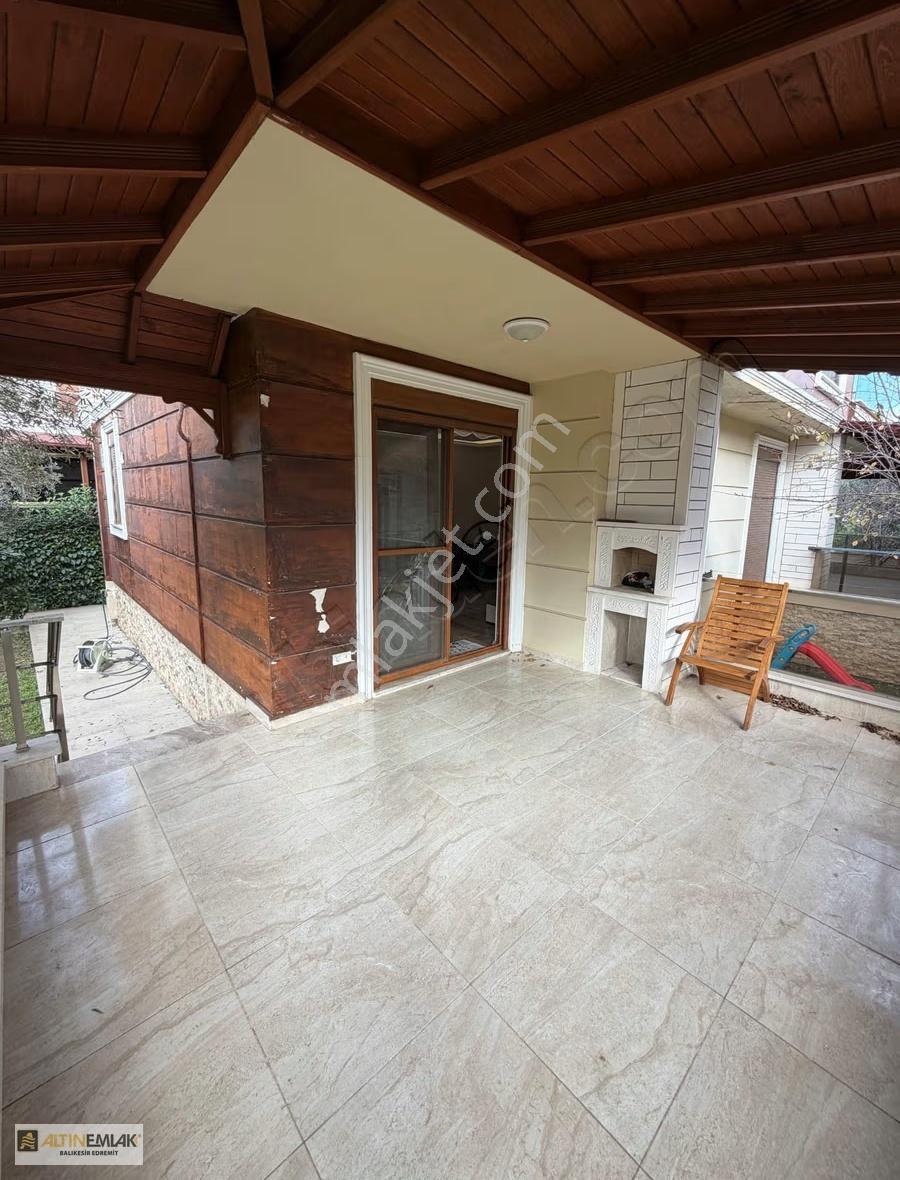 Güre'de Denize 150 Metre/ Müstakil Bahçeli Şık Villa - Görsel 2